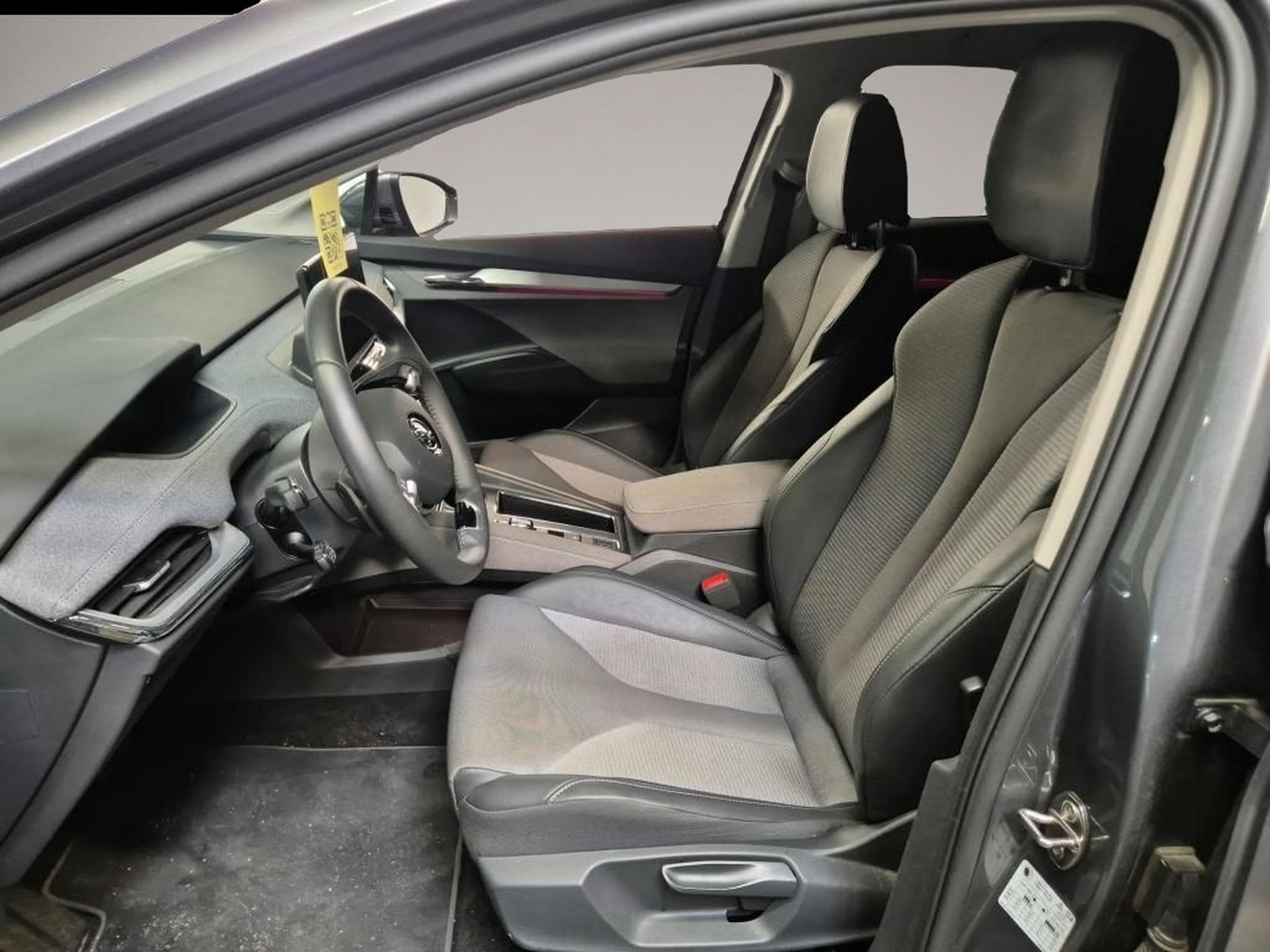 Skoda Enyaq (2025) - Foto 3