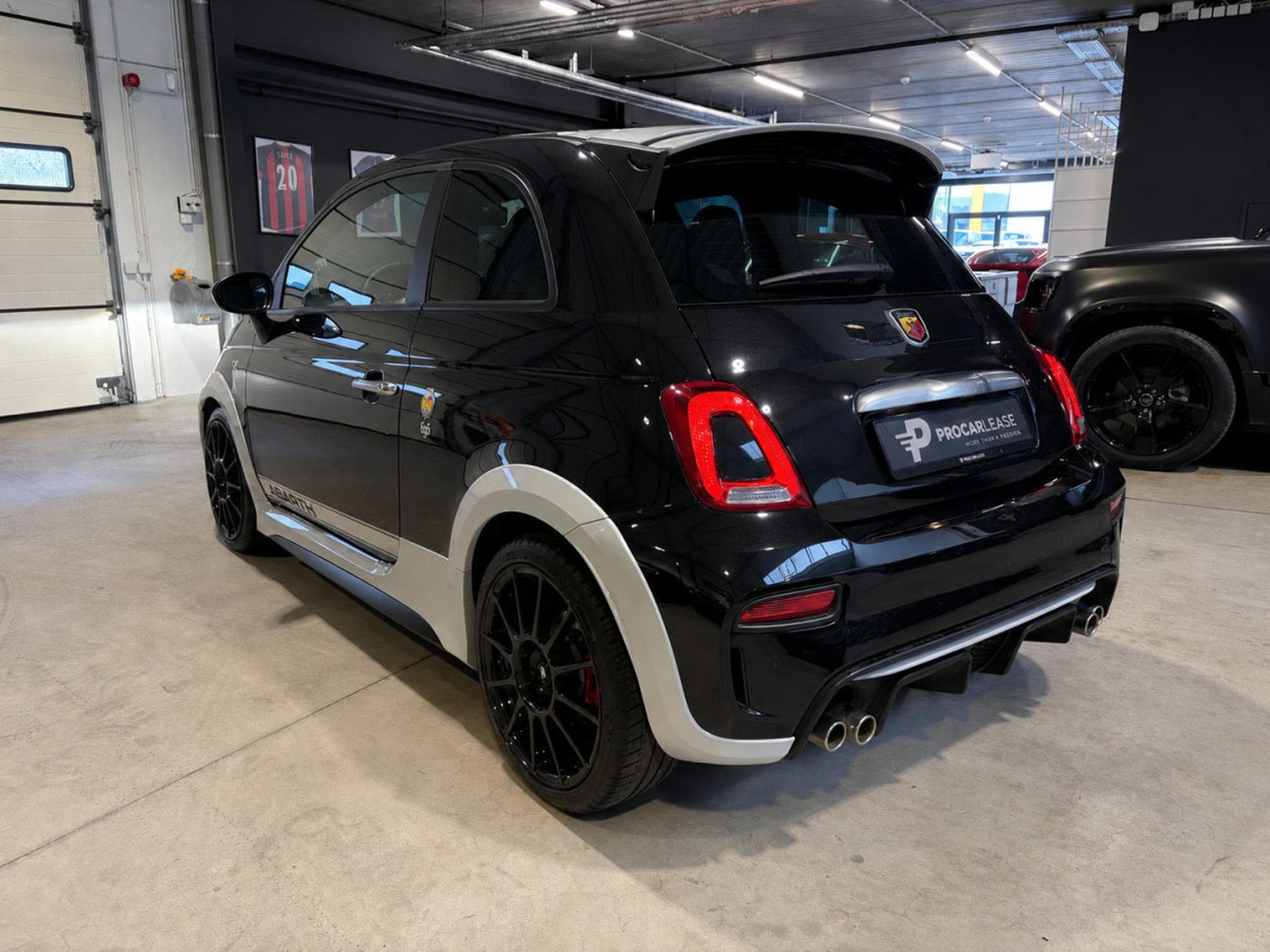 Abarth 695 695 70° ANNIVERSARIO /CARBON/ KONI/ BREMBO/ RECORD MONZAAPPL (2021) - Photo 5