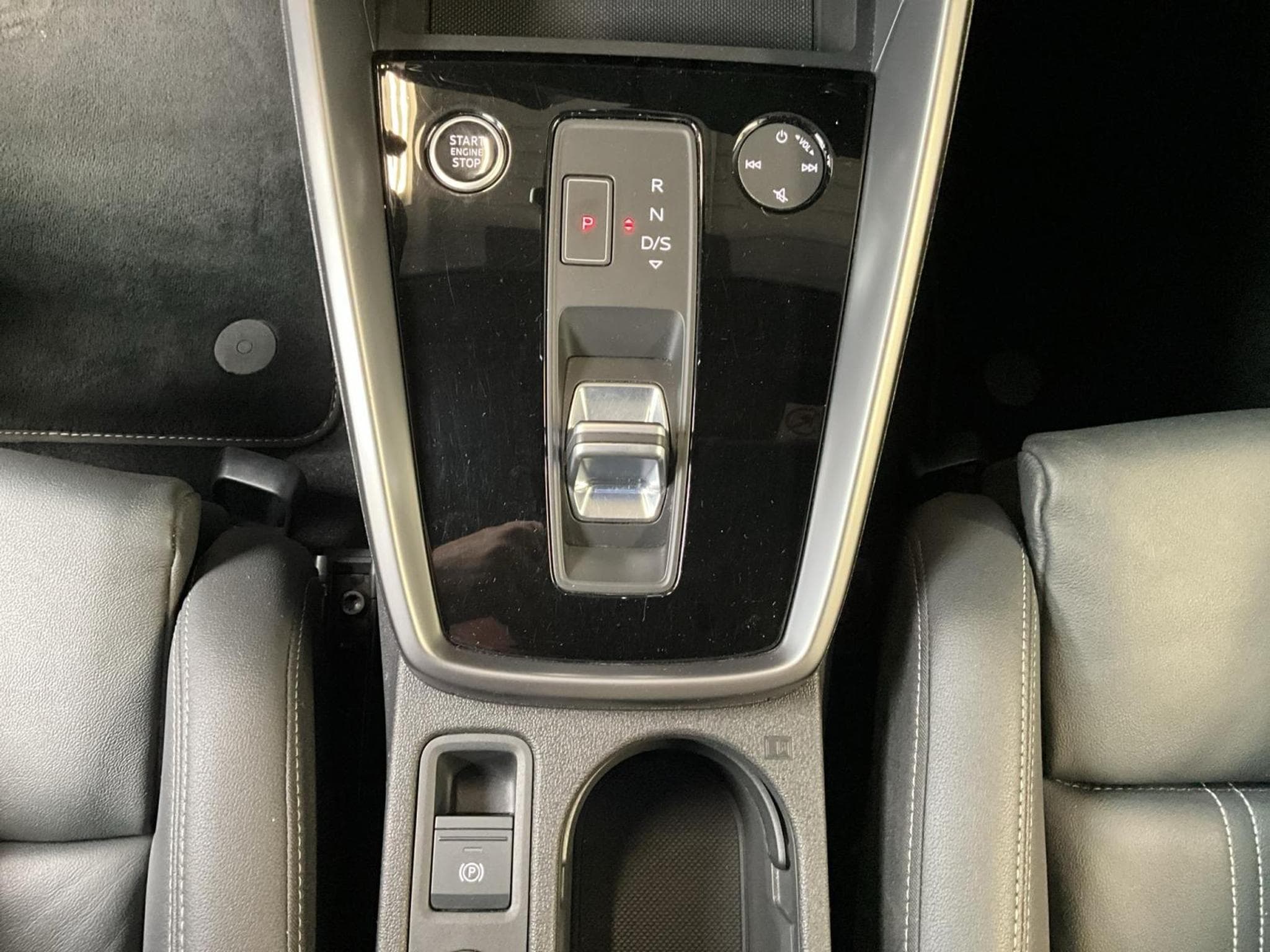 Audi A3 Berline+S-Line+35TDI+S-Tronic+P.Premium (2023) - Foto 12