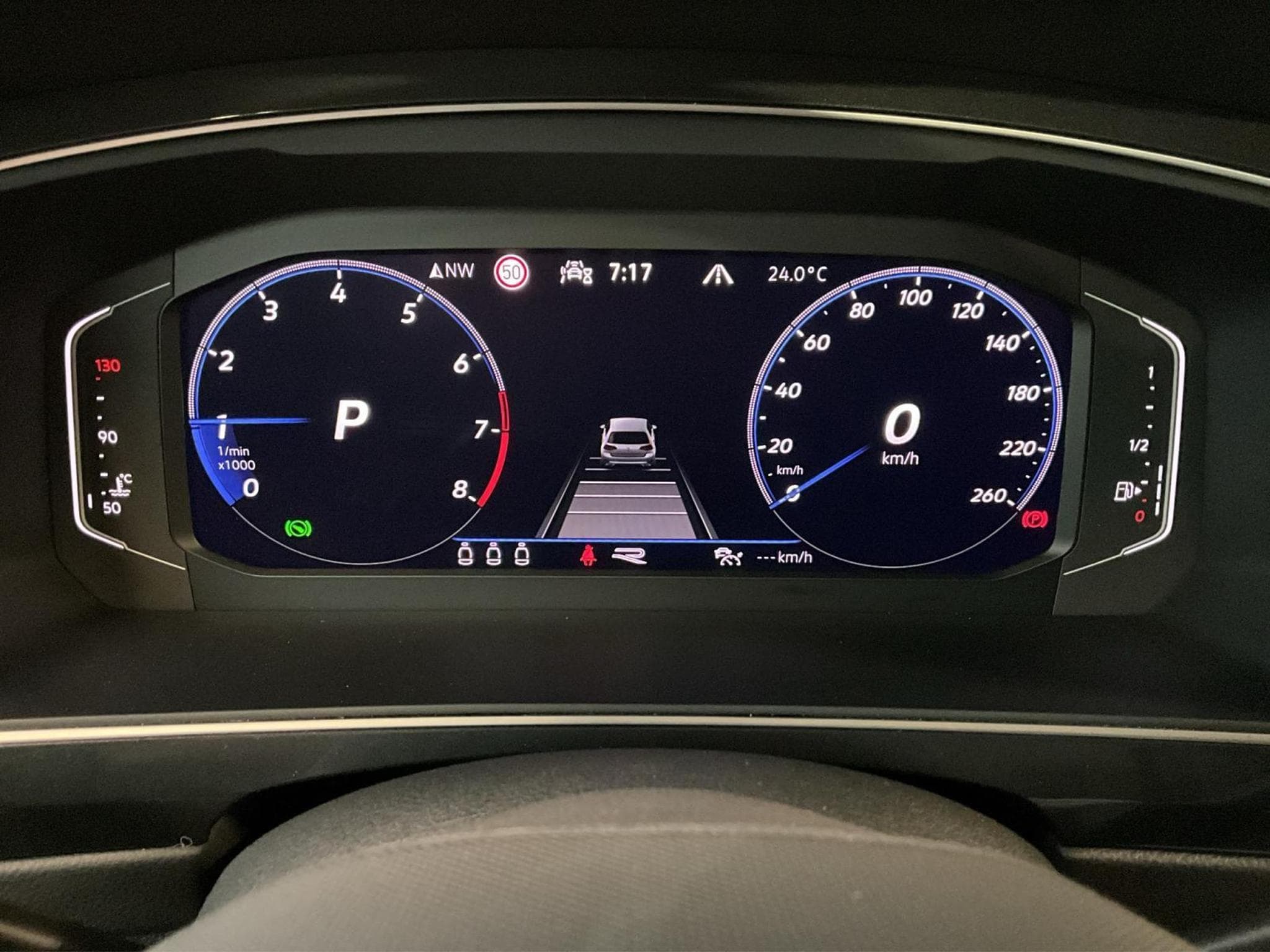 VW Tiguan R-Line+4M+DSG+Pano+BlackStyle+AHK (2023) - Foto 11