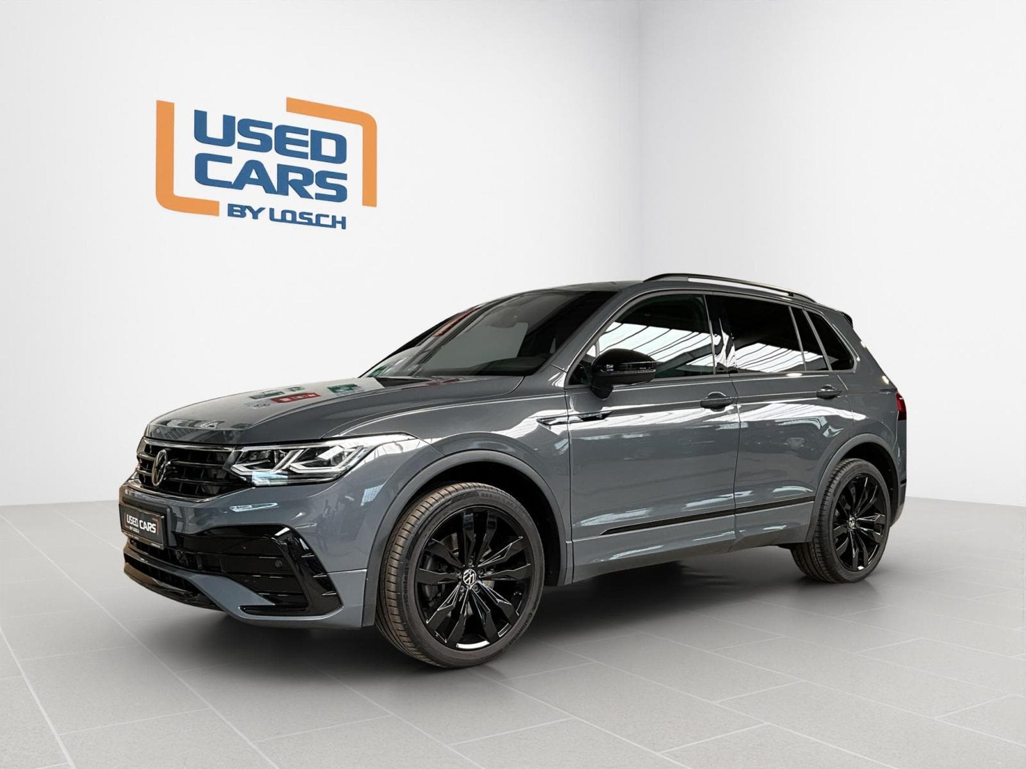 VW Tiguan R-Line+4M+DSG+Pano+BlackStyle+AHK (2023) - Foto 4