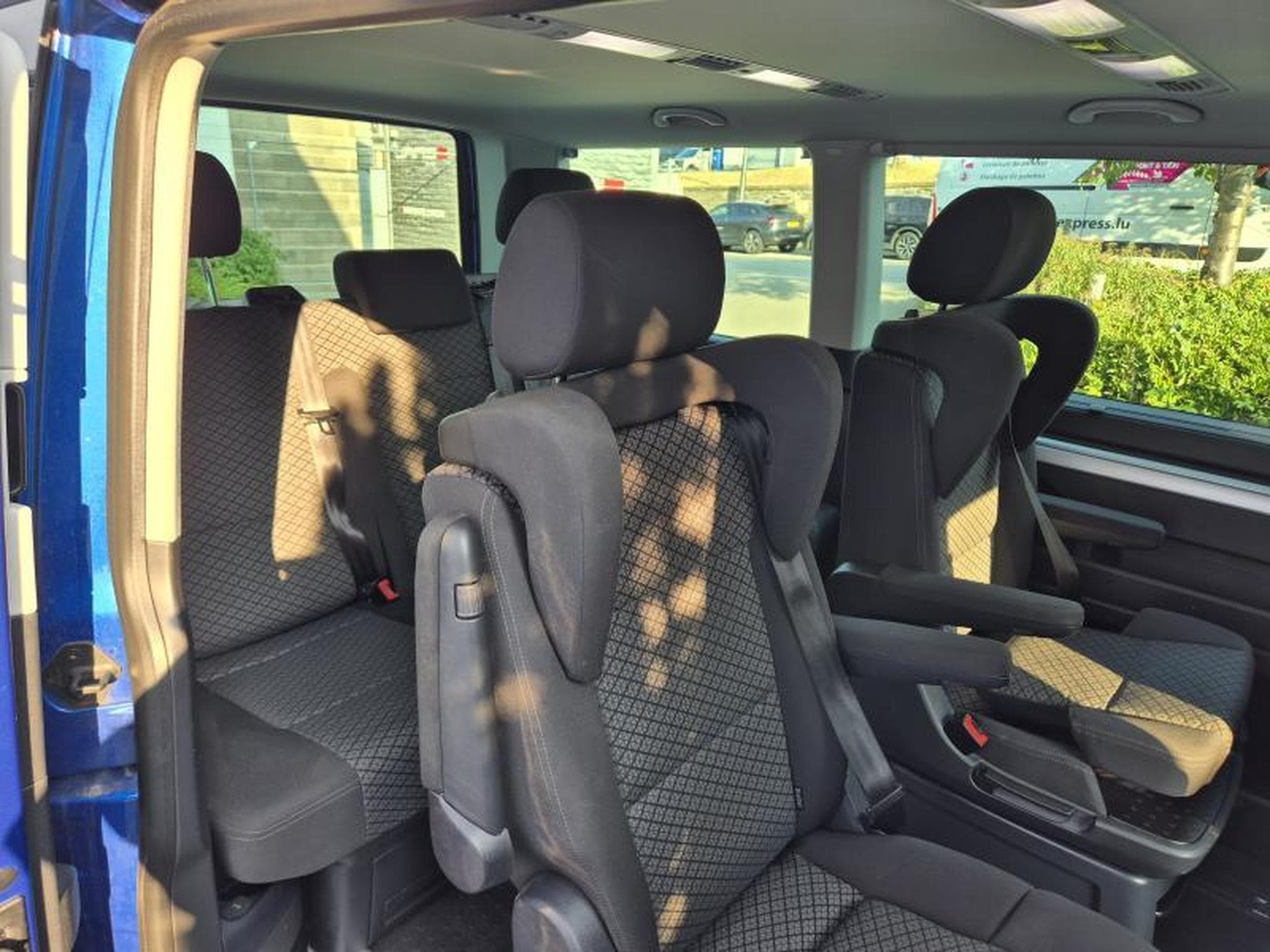VW Multivan Trendline (2020) - Photo 10