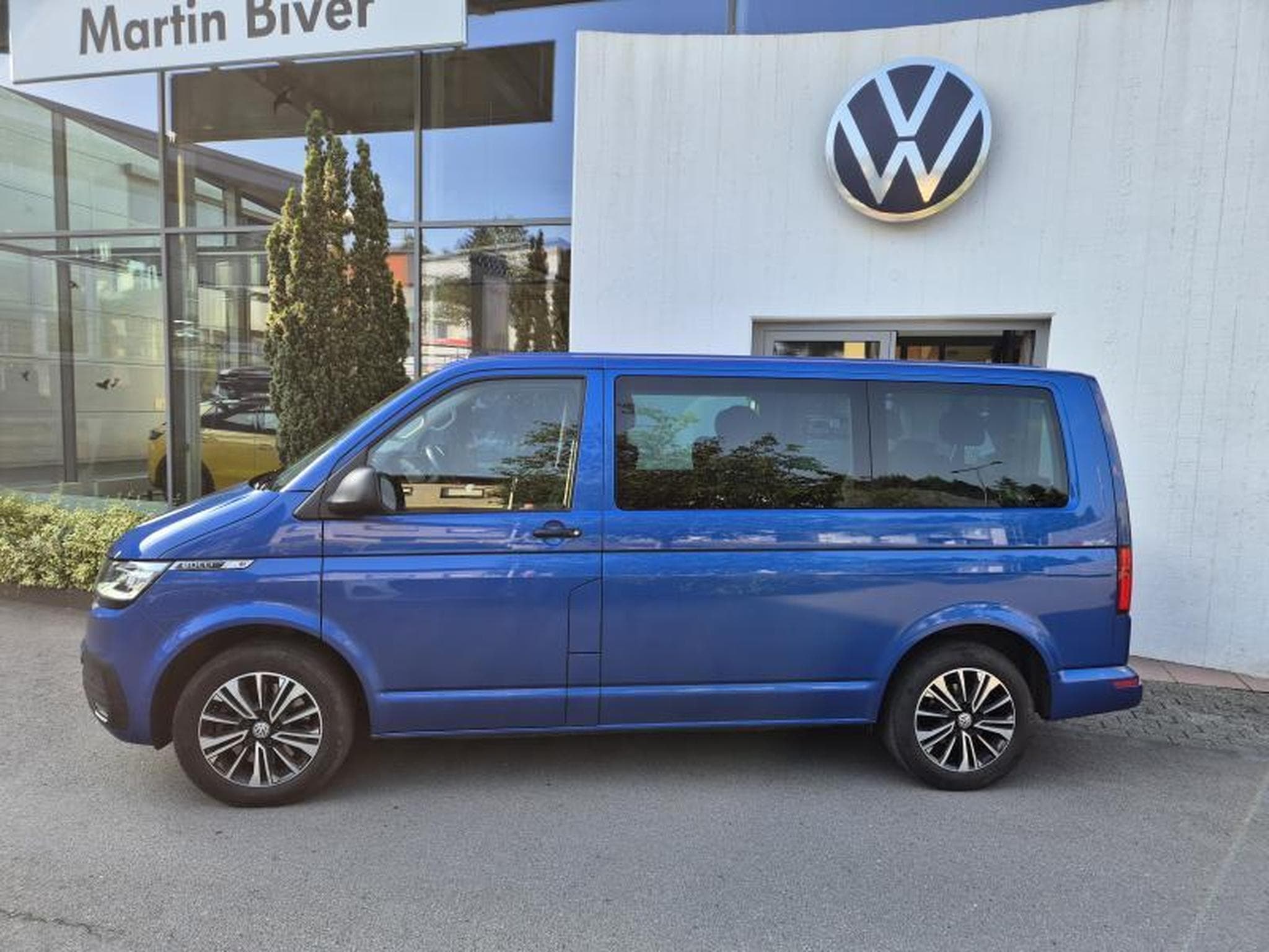 VW Multivan Trendline (2020) - Photo 4