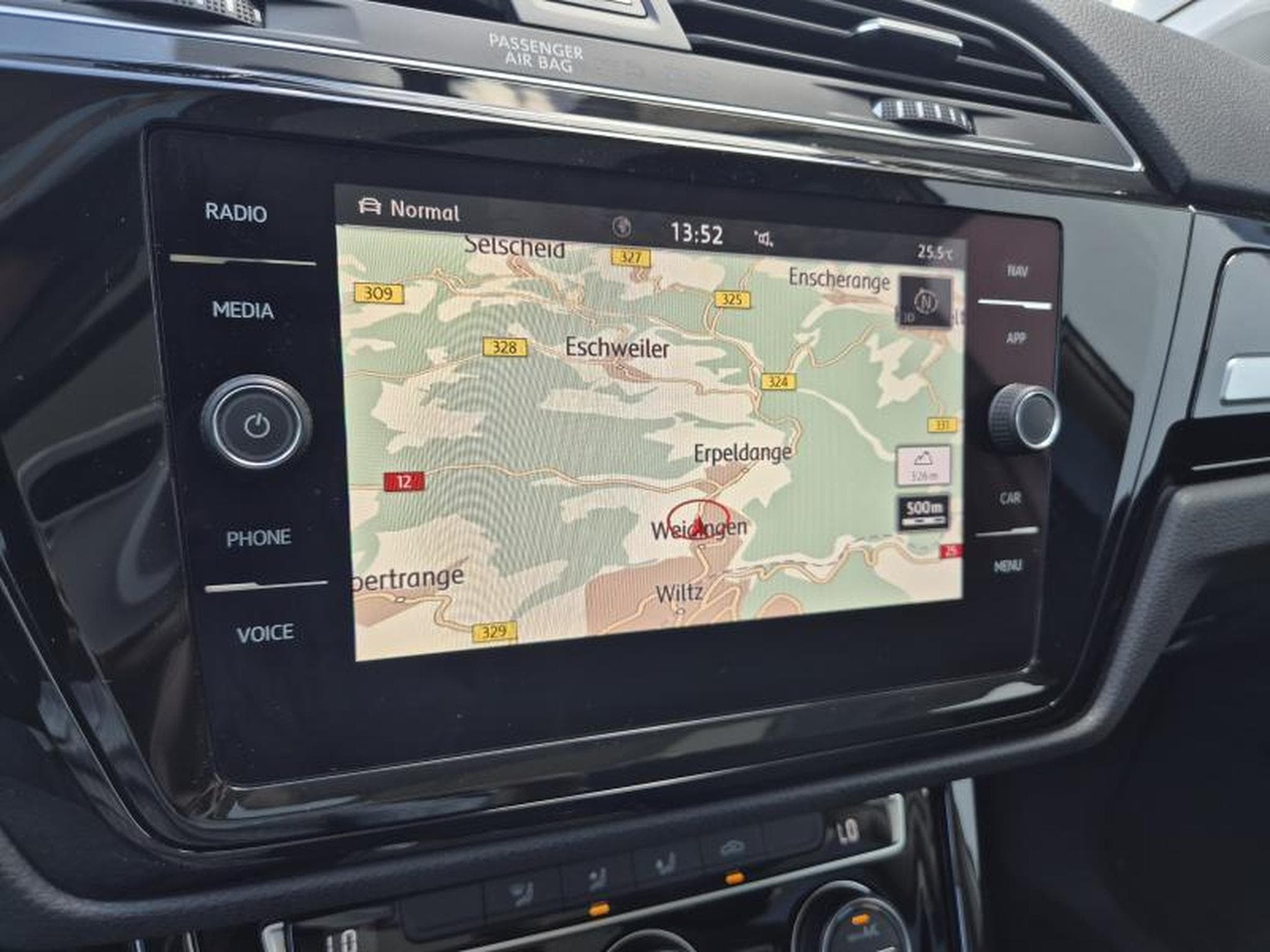VW Touran Highline (2018) - Photo 11