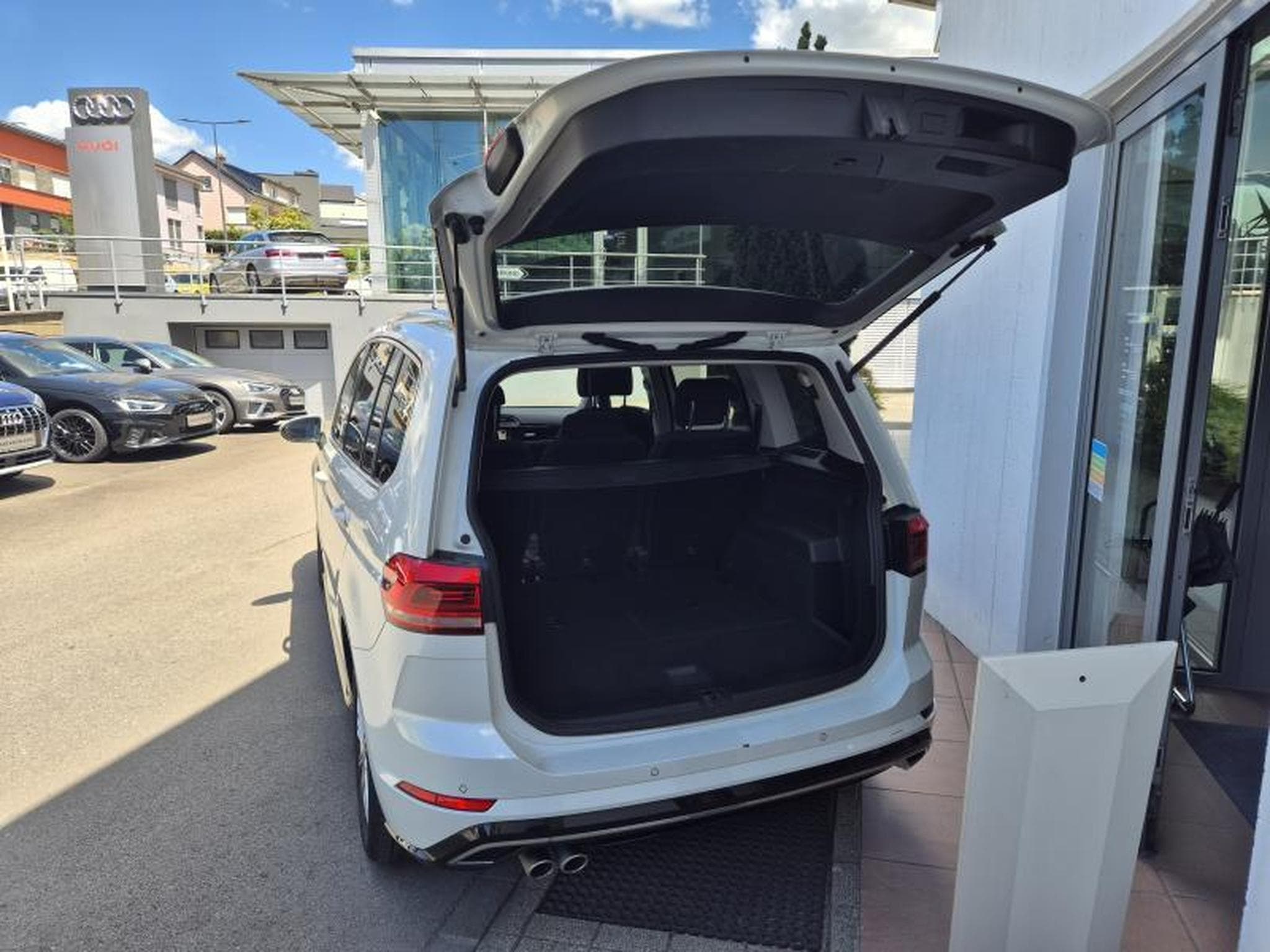 VW Touran Highline (2018) - Photo 5