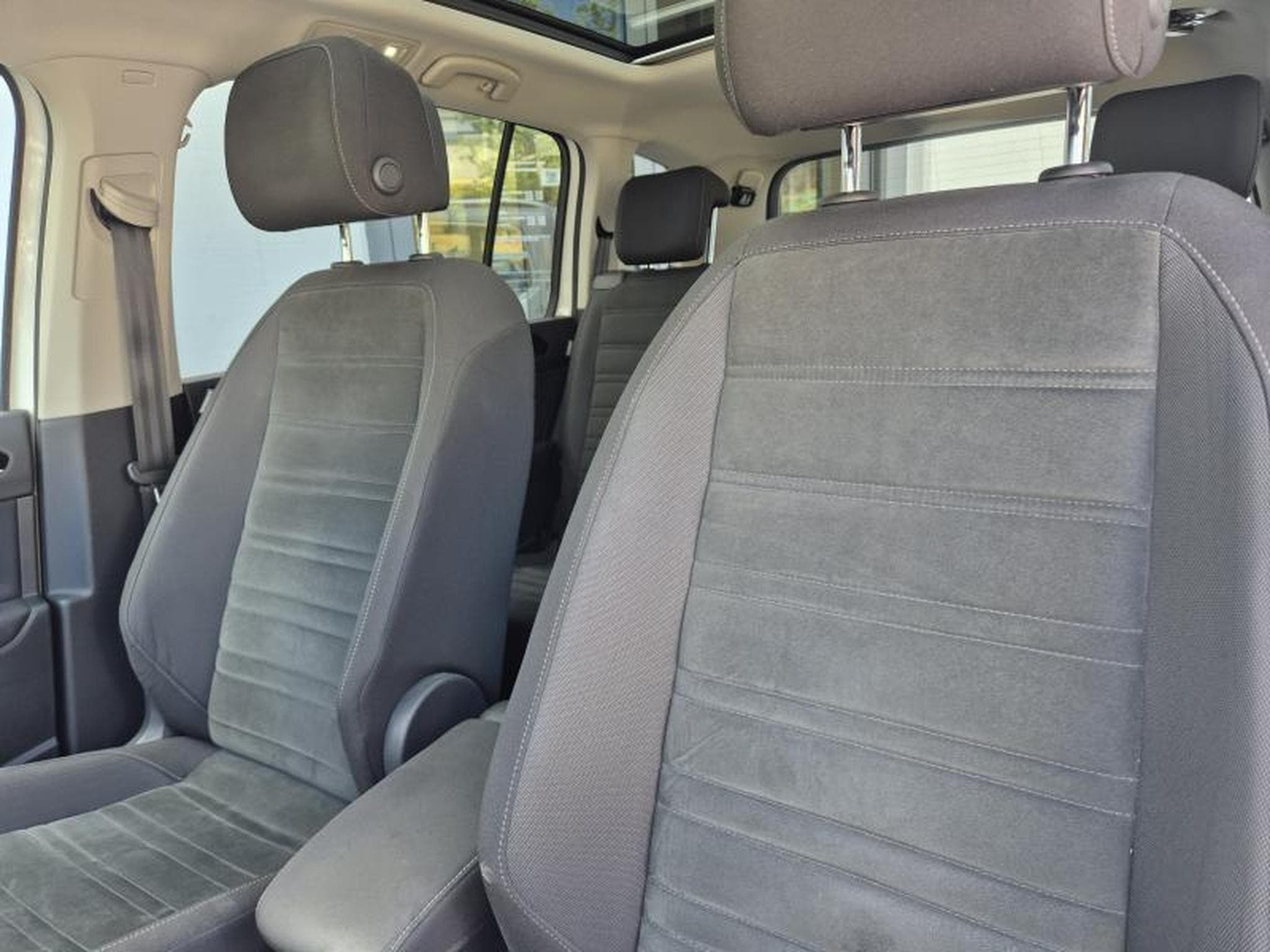 VW Touran Highline (2018) - Photo 8