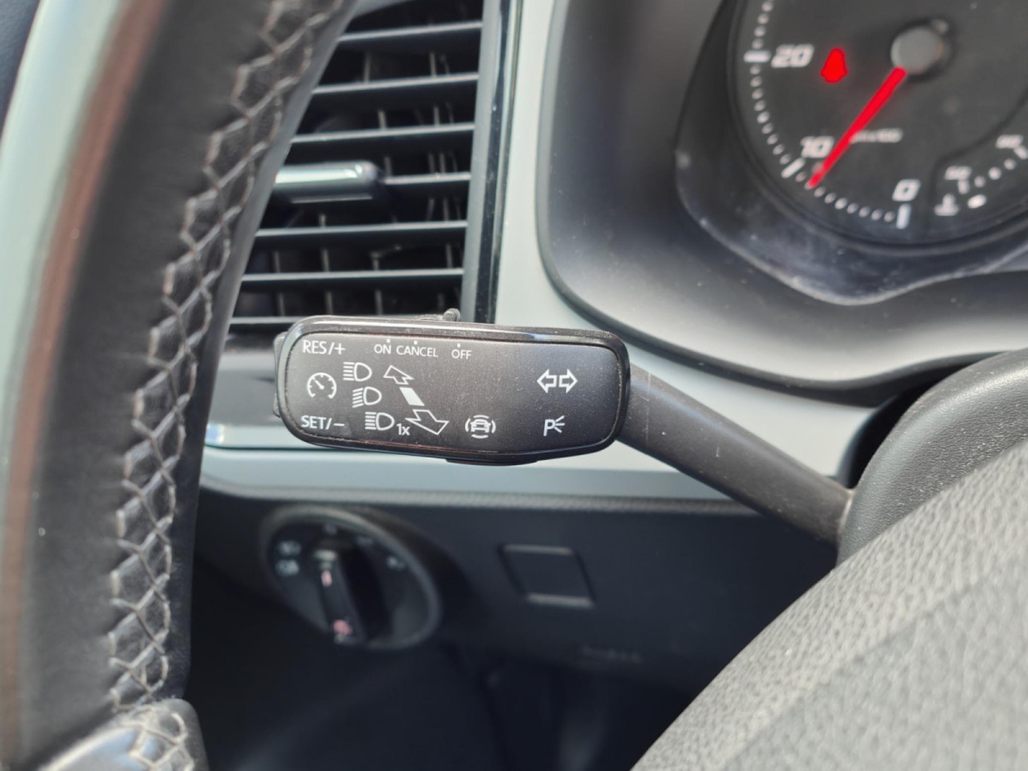 Seat Ateca 1.6 TDI BLUETOOTH CLIMATISATION SIEGES CHAUFF (2020) - Foto 19