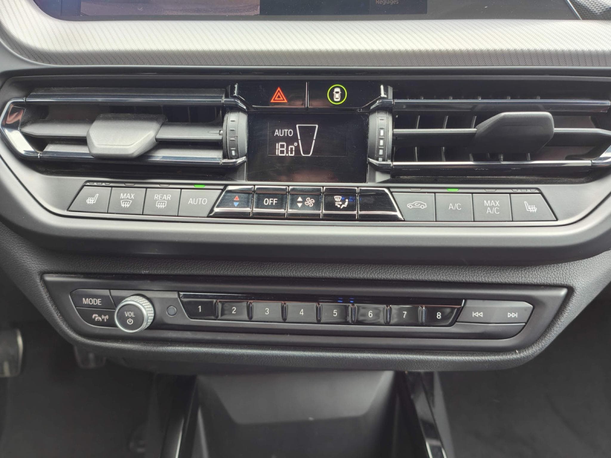 BMW 118 118I PACK M GPS CAMERA CARPLAY SIEGES CHAUFFANTS (2021) - Foto 21