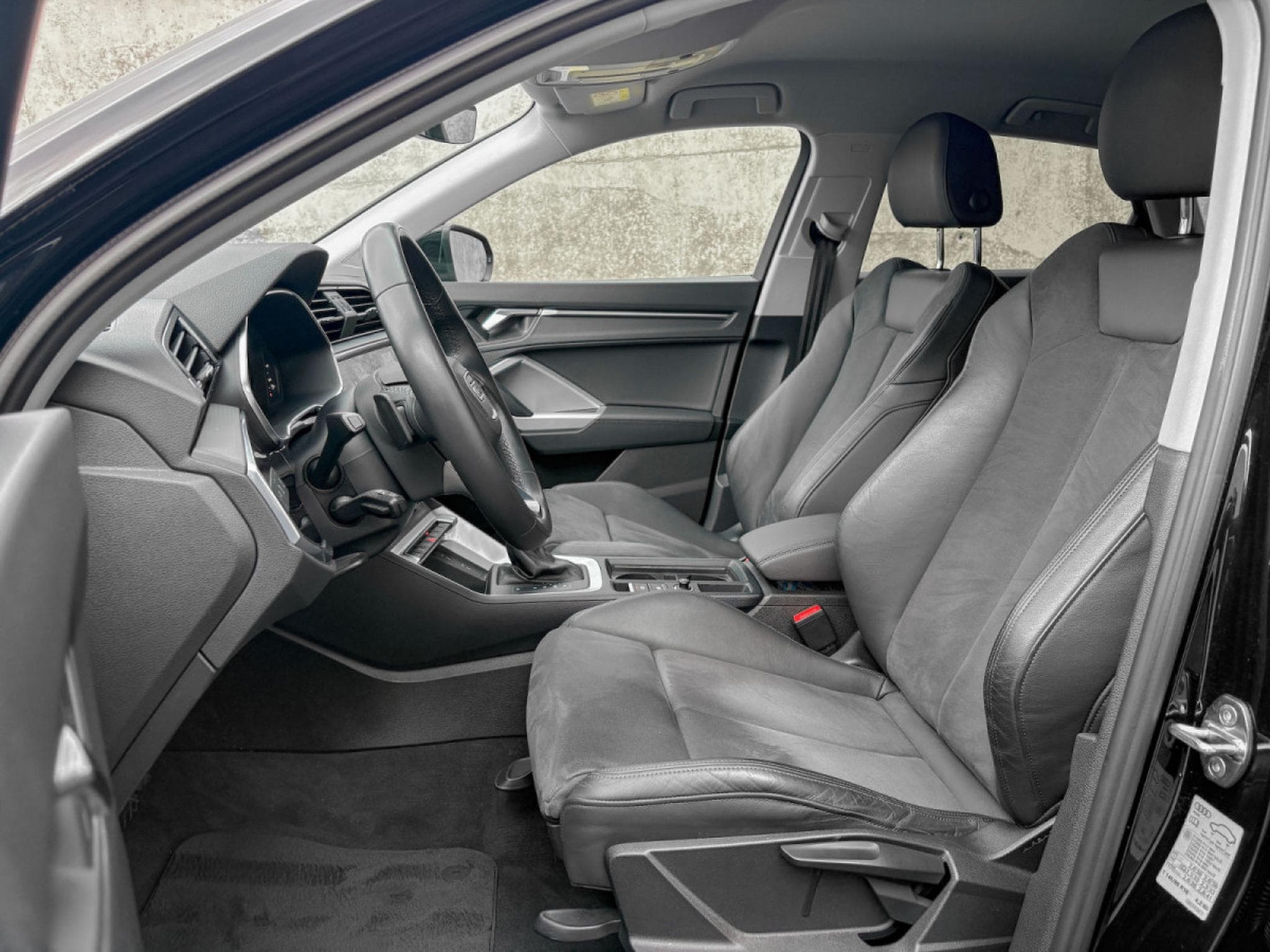Audi Q3 Q3 Sportback 35 TFSI S line (2023) - Photo 2