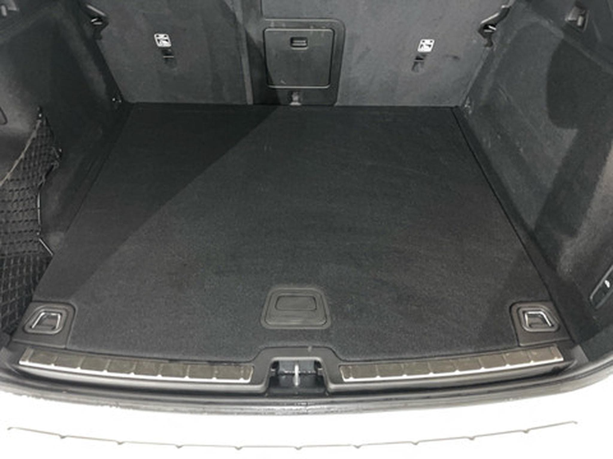 Volvo XC60 2.0 B4 D 4x4 Ultimate Dark Aut. (2023) - Foto 12
