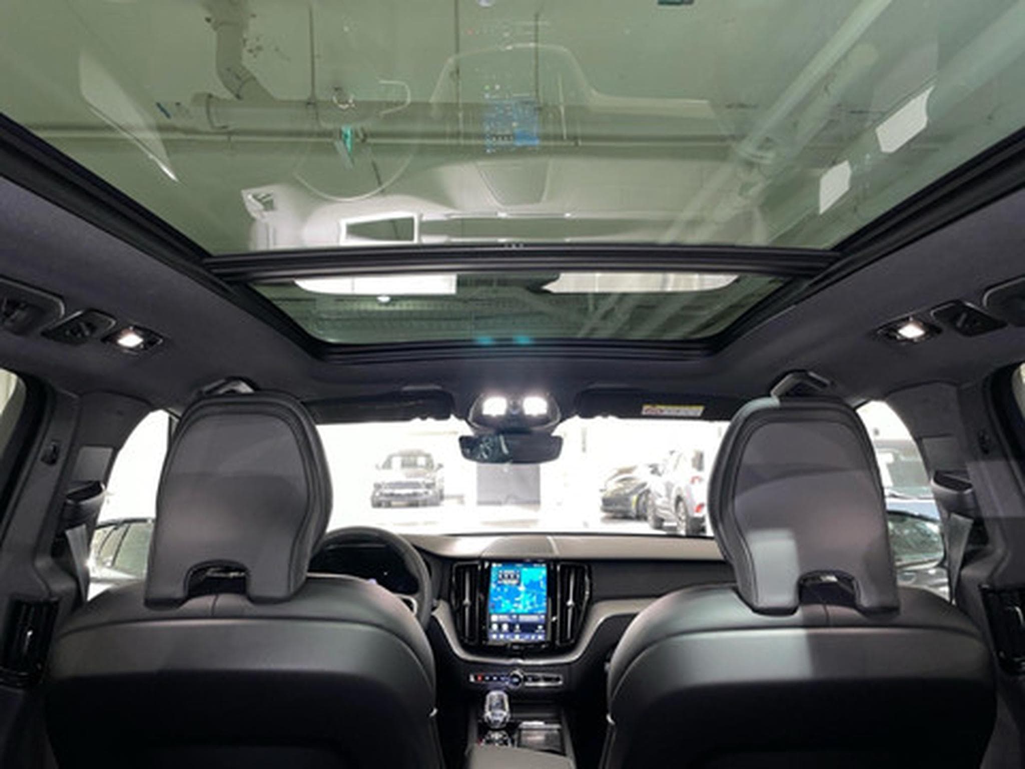 Volvo XC60 2.0 B4 D 4x4 Ultimate Dark Aut. (2023) - Foto 14