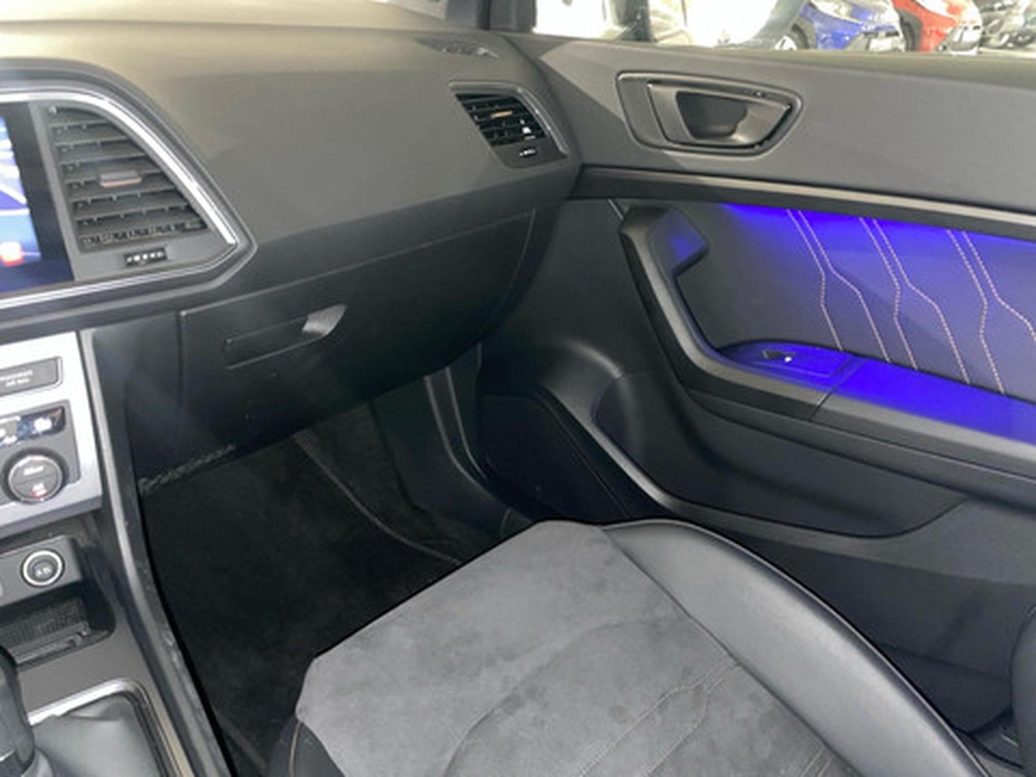 Cupra Ateca 2.0 TSI VZ 221kW DSG 4WD (2023) - Foto 9