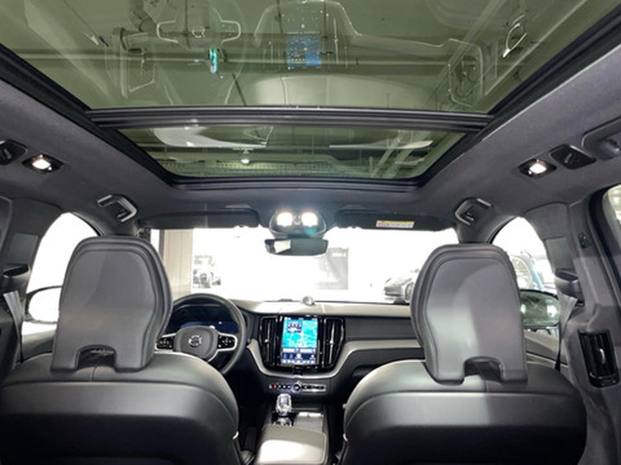 Volvo XC60 B5 4x4 Core Aut. (2025) - Foto 14