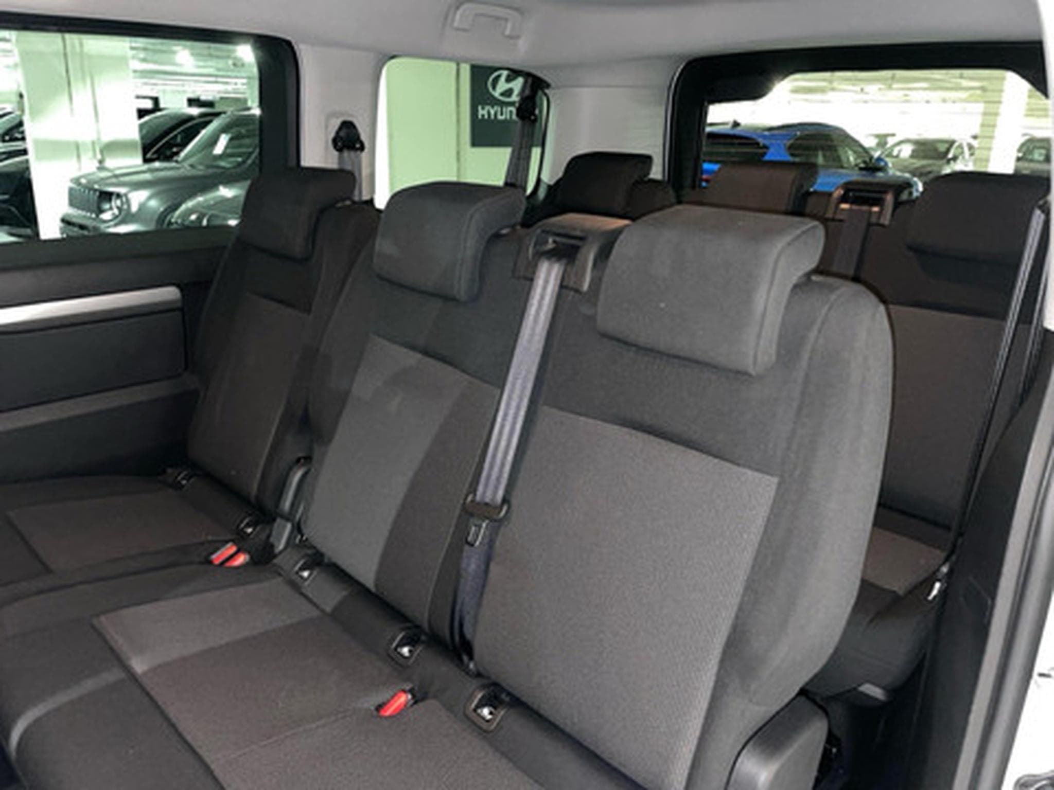 Peugeot Traveller 2.0 BlueHDi 130kW EAT8 (2025) - Foto 13