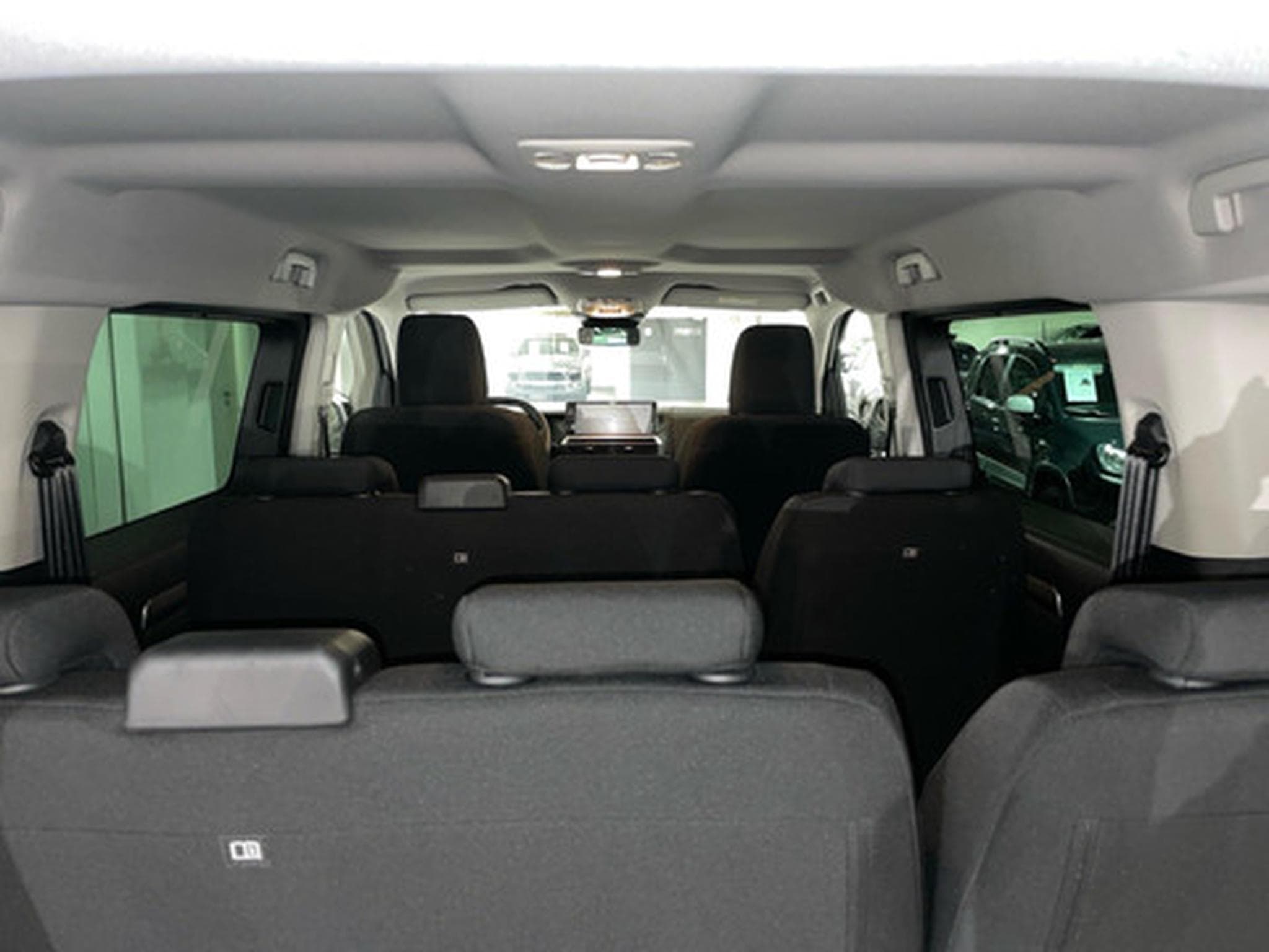 Peugeot Traveller 2.0 BlueHDi 130kW EAT8 (2025) - Foto 14