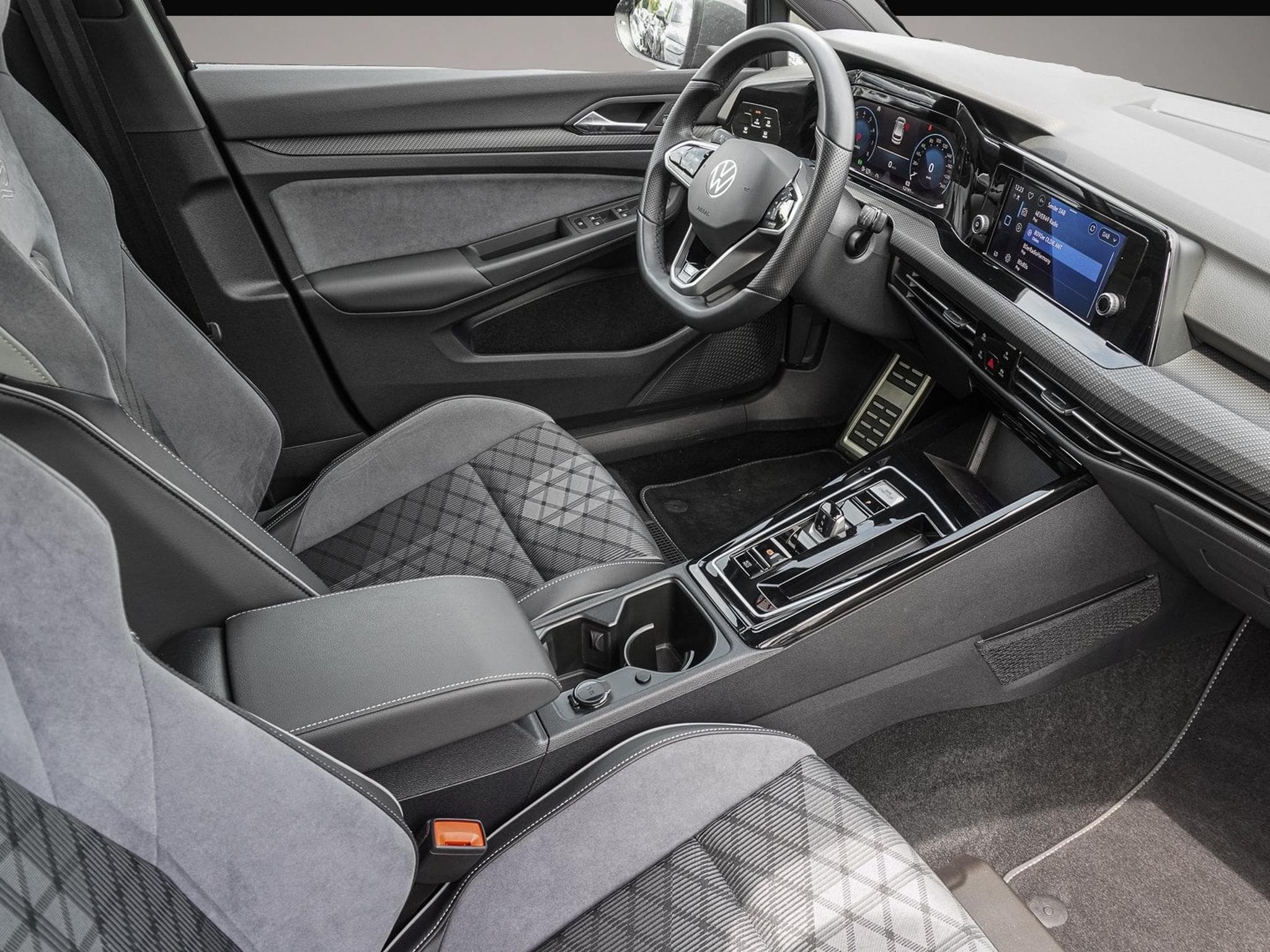 VW Golf (2024) - Foto 6
