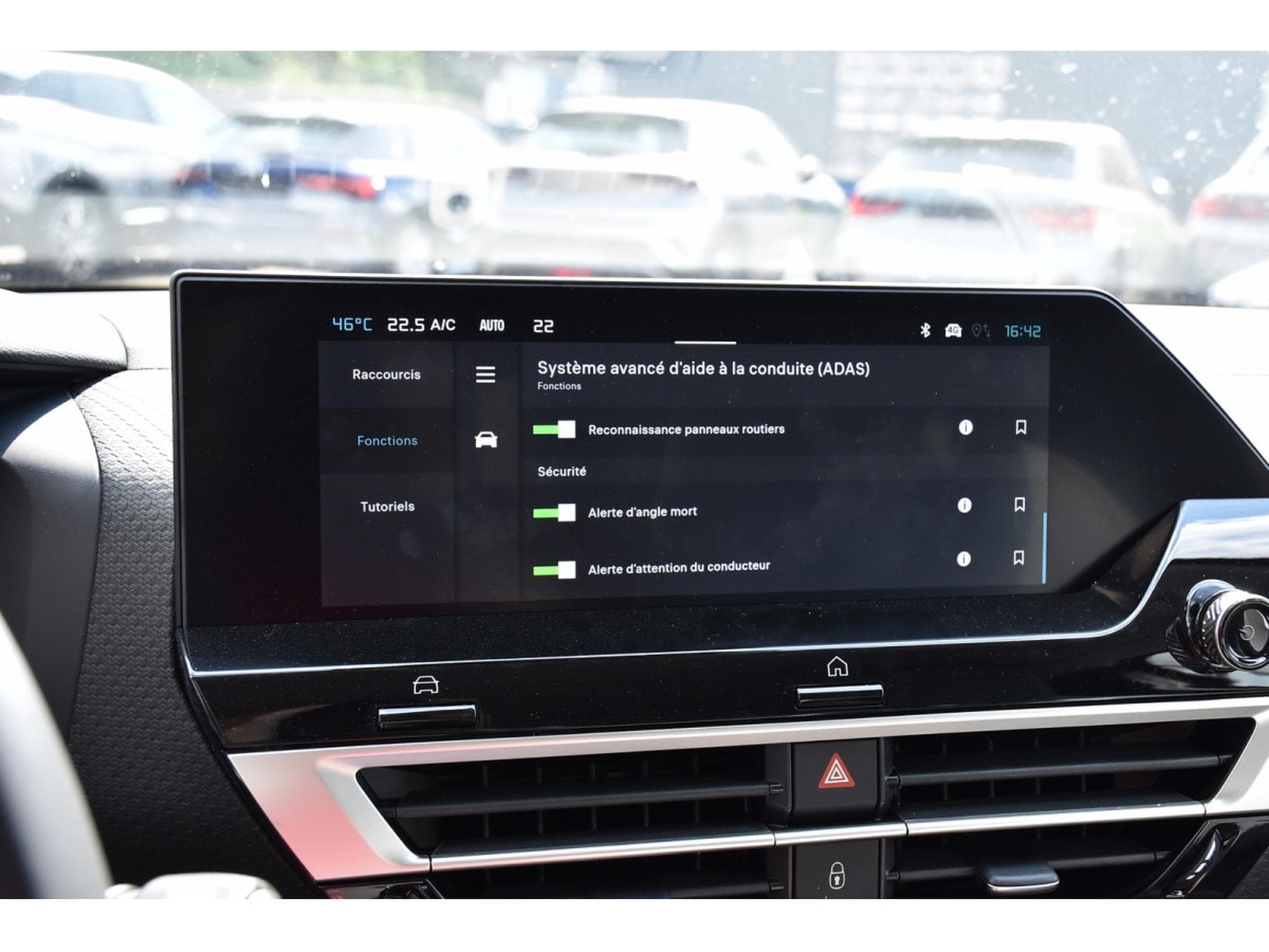 Citroën C4 X 1.2 MHEV 145 e-DCS6 Max ACC SIDE LANE GPS CAM 1° MAIN (2025) - Foto 18