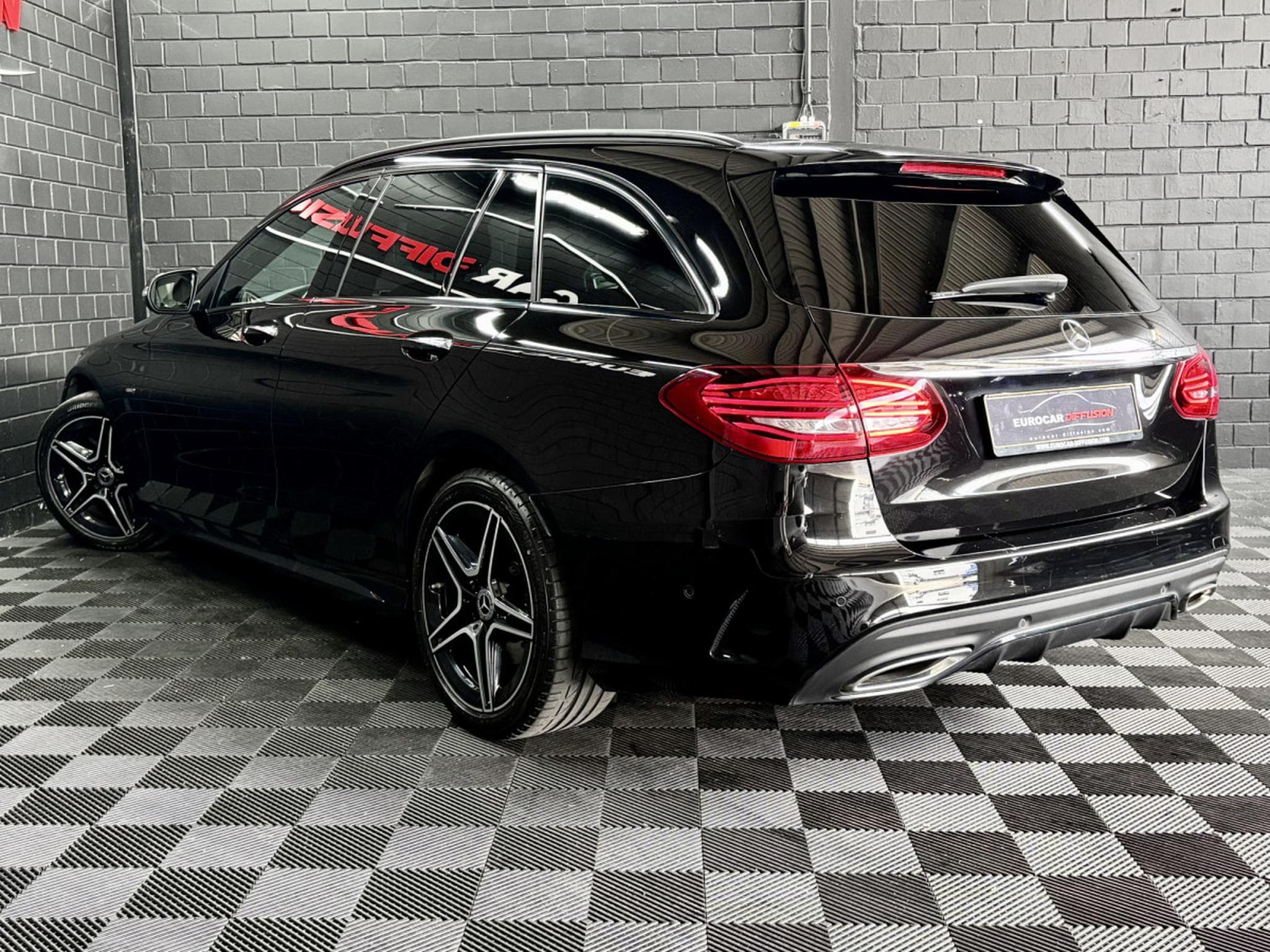 Mercedes 300 AMG LINE NIGHT EDITION 258 CV *CAM 360° * HAYON * (2021) - Foto 4