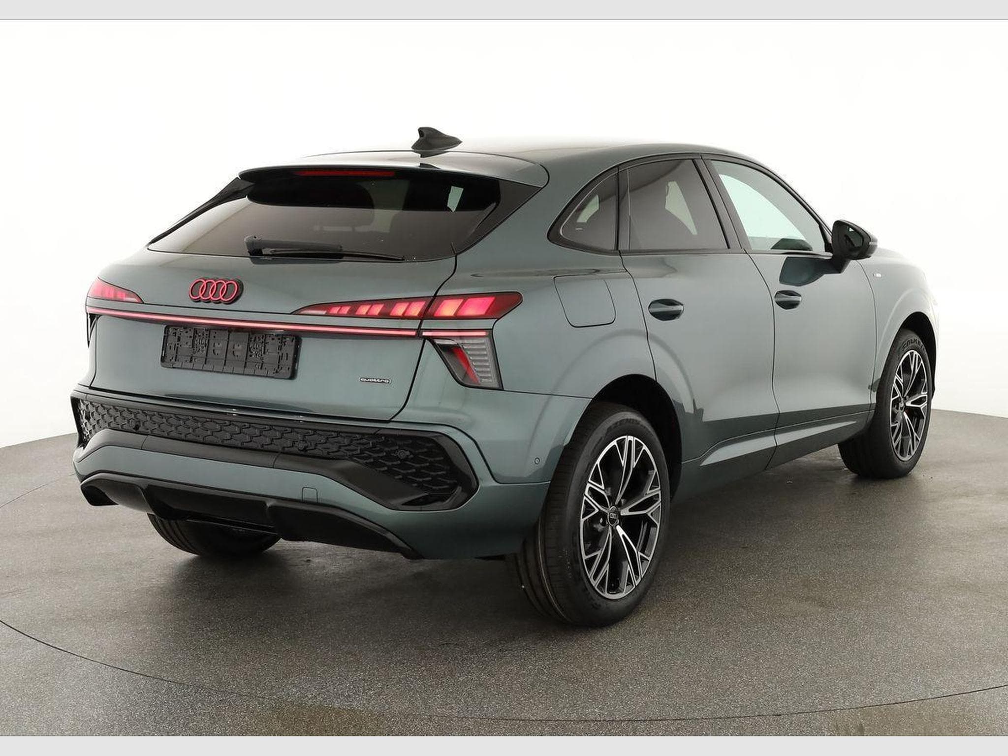 Audi Q3 Sportback TFSI quattro 150 kW (2026) - Photo 2