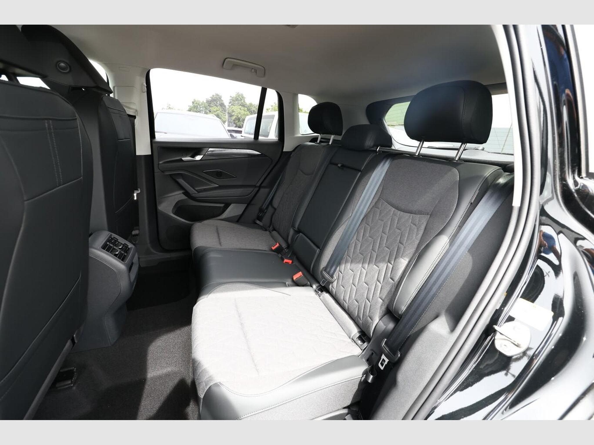 VW Tiguan PHEV 5JGarantie IQ.Drive (2026) - Photo 10