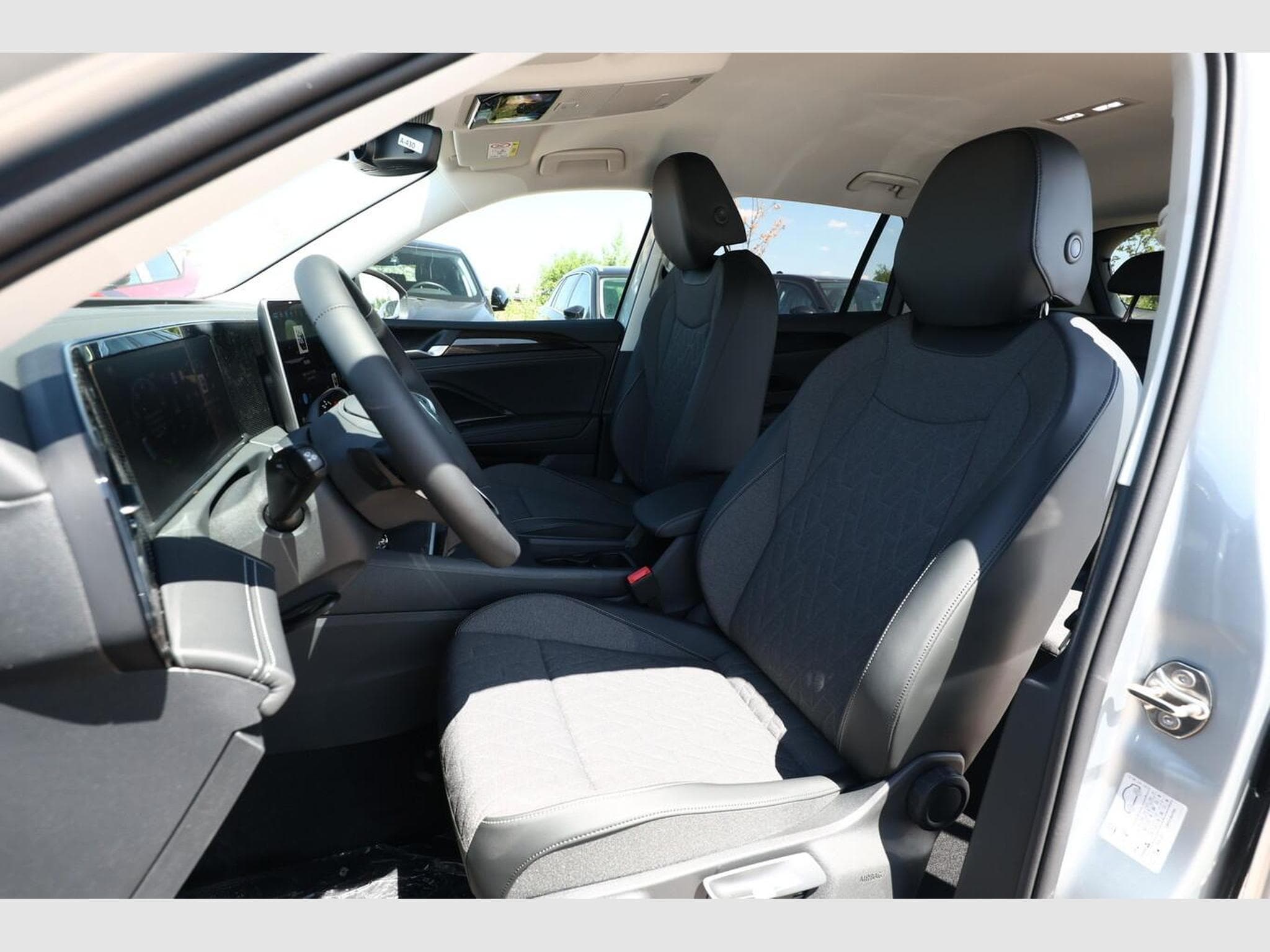 VW Tiguan DSG LED+ 5JGarantie (2026) - Foto 6