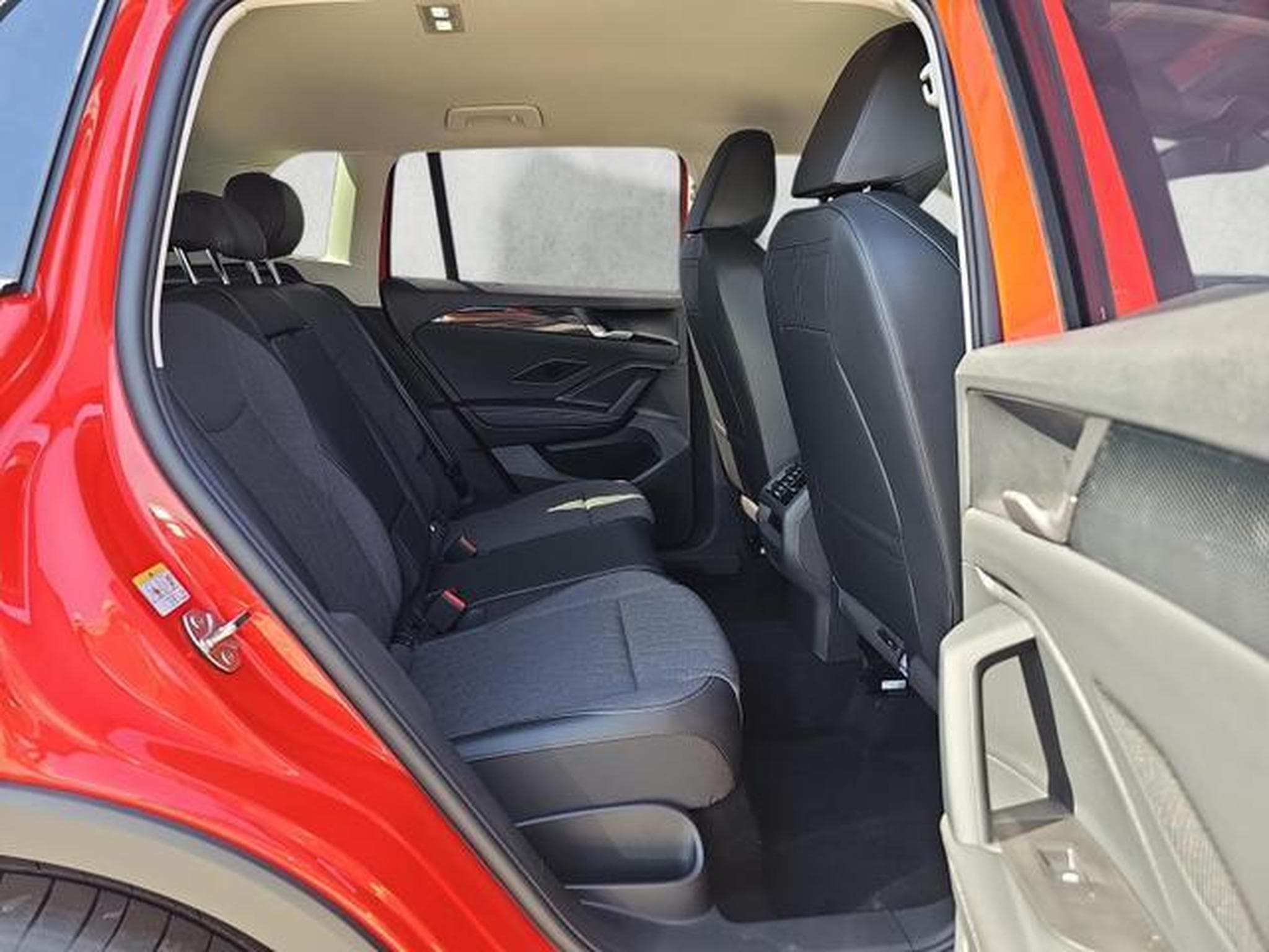 VW Tiguan 2.0 TDI 110 kW Life (2026) - Photo 13