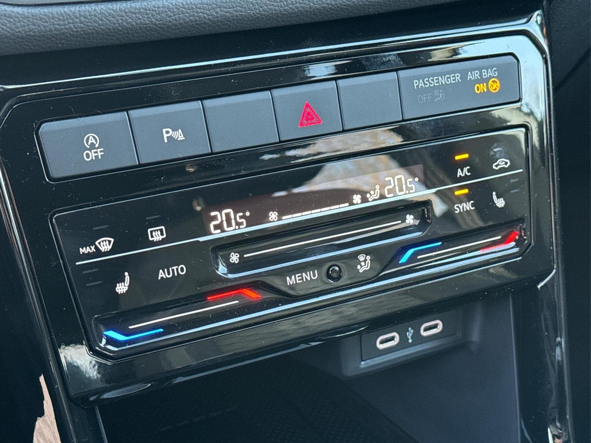 VW T-Cross R-Line Limited (2026) - Photo 20