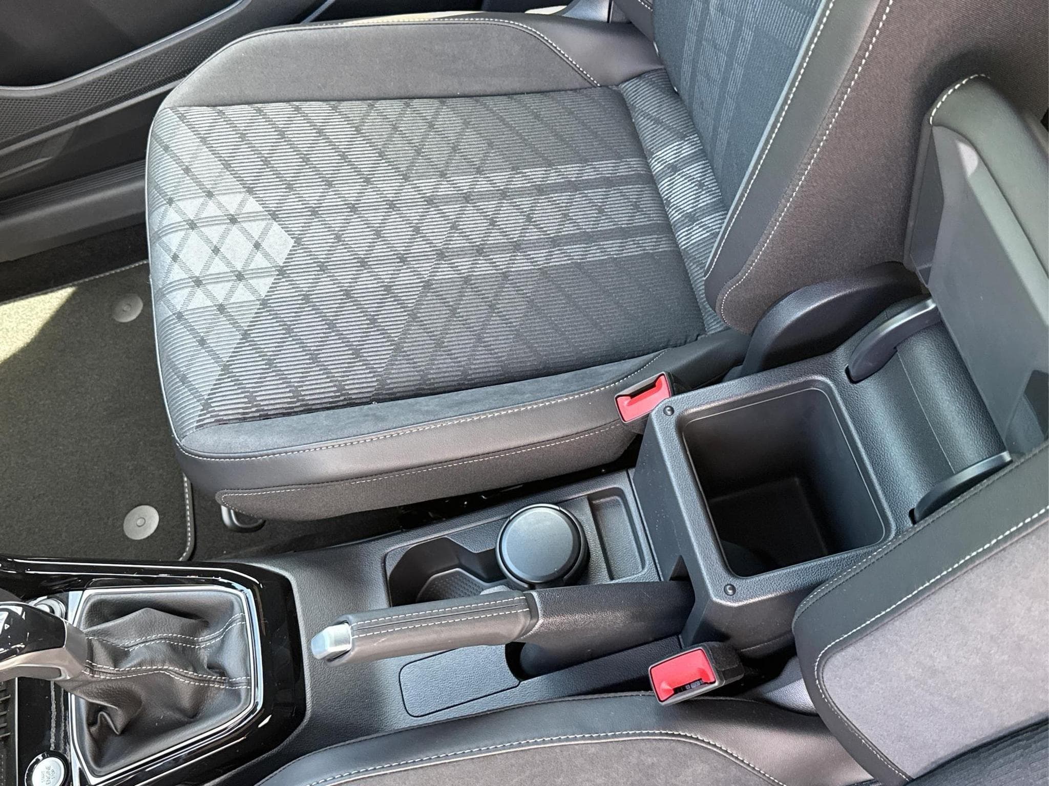 VW T-Cross R-Line (2026) - Foto 16