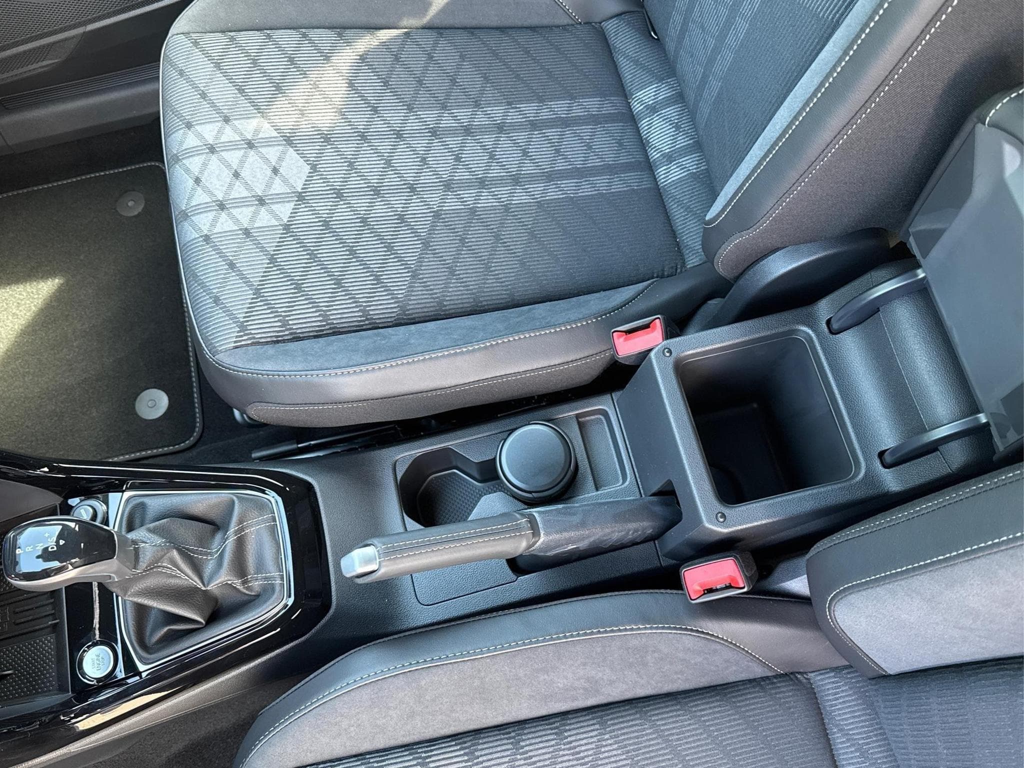 VW T-Cross R-Line (2026) - Foto 15