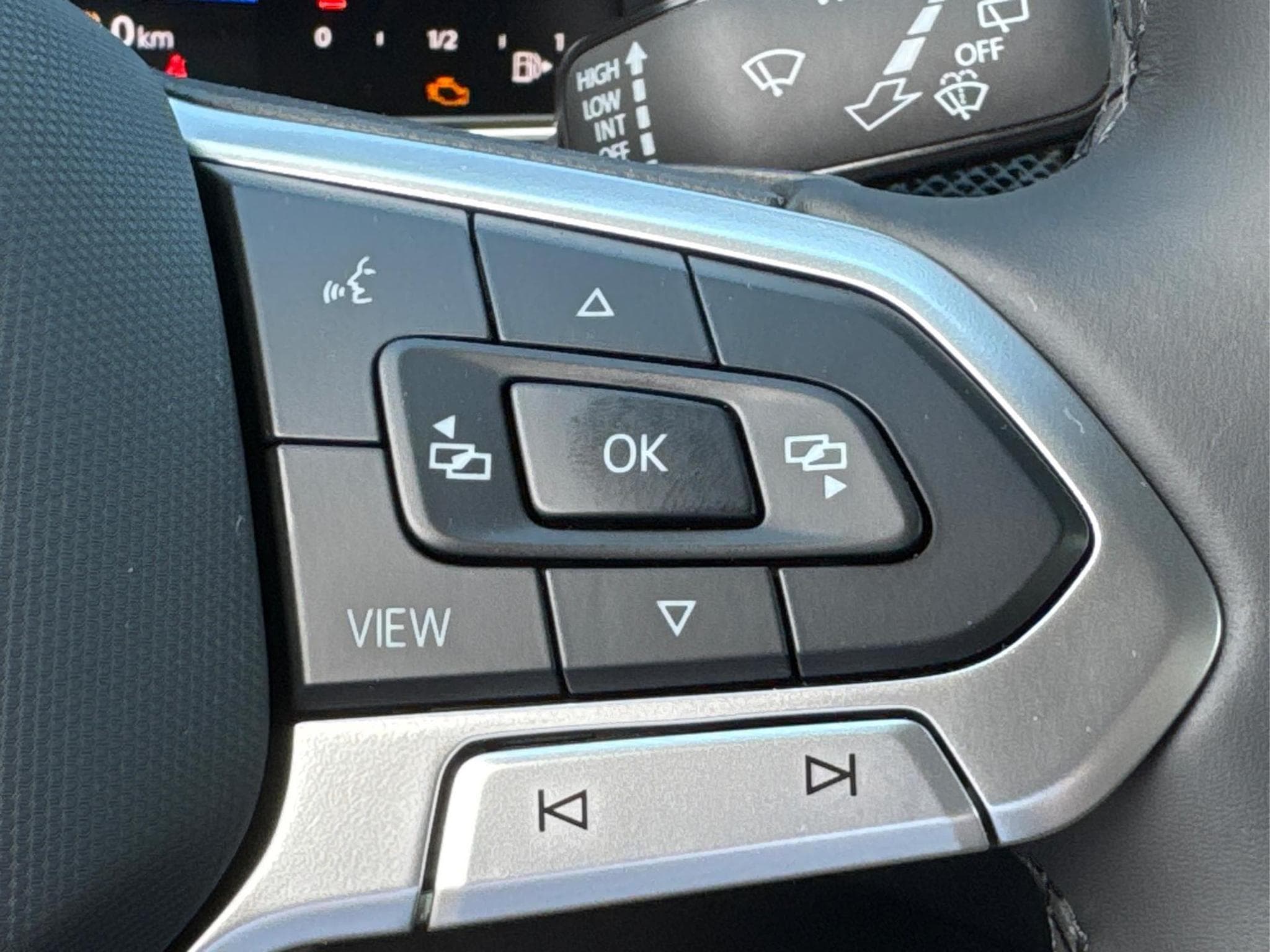 VW T-Cross R-Line (2026) - Foto 23