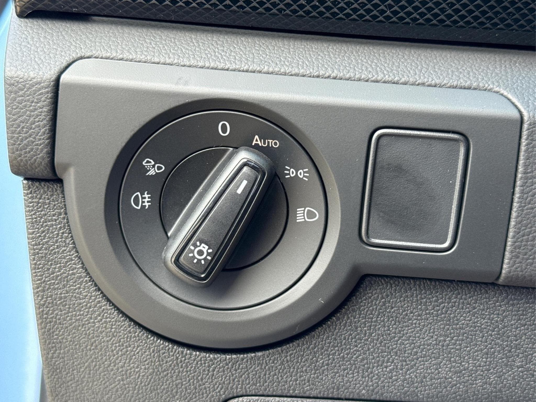 VW T-Cross R-Line (2026) - Foto 25
