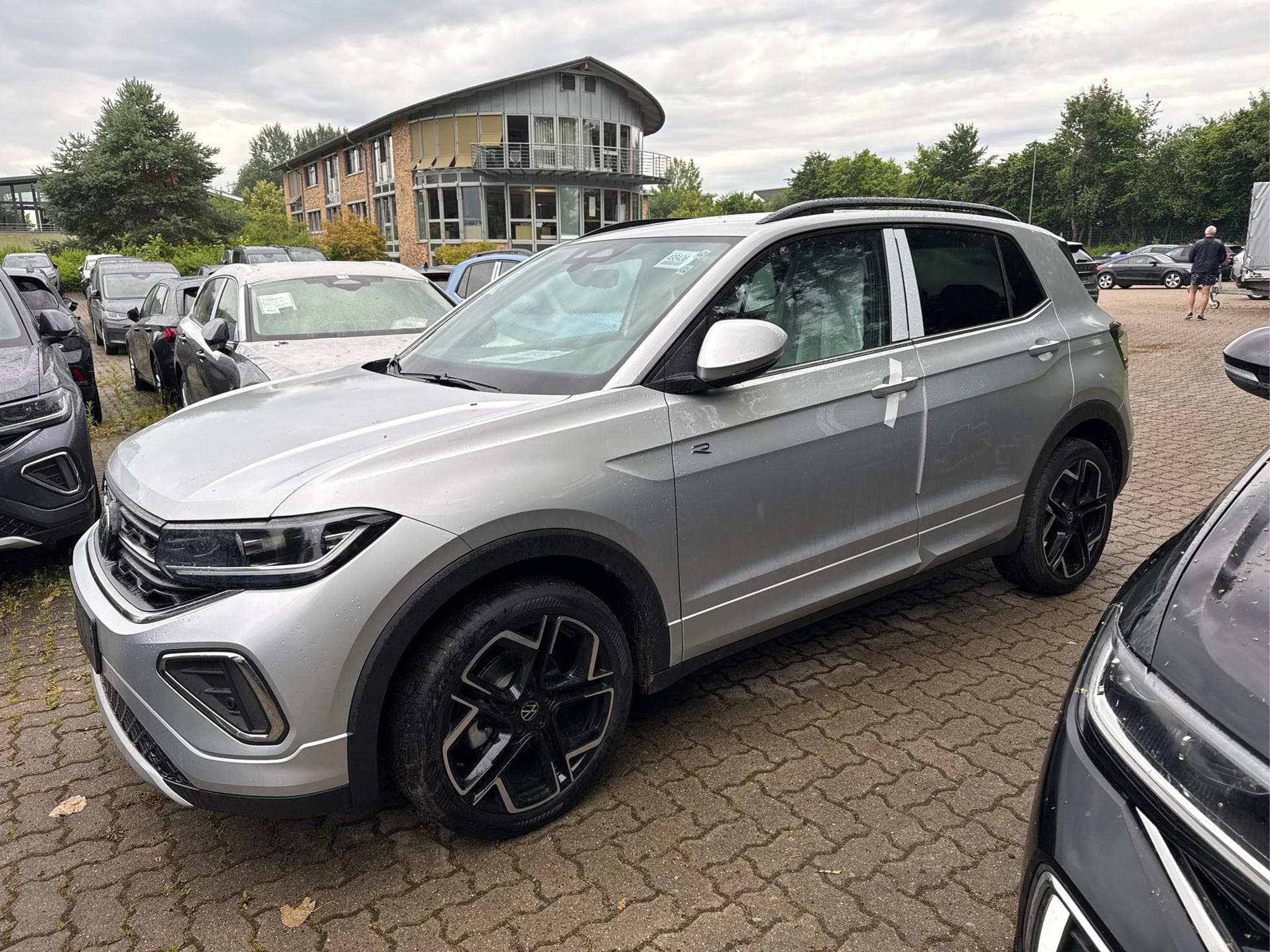 VW T-Cross R-Line (2026) - Photo 2