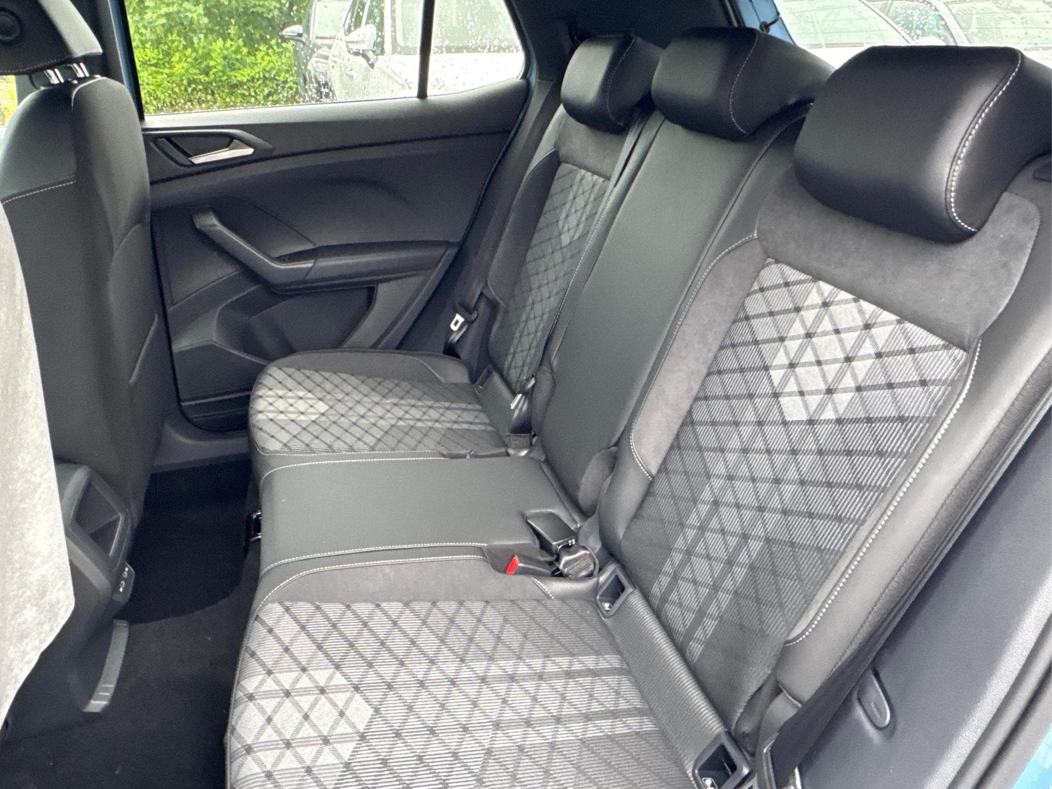 VW T-Cross R-Line (2026) - Photo 10