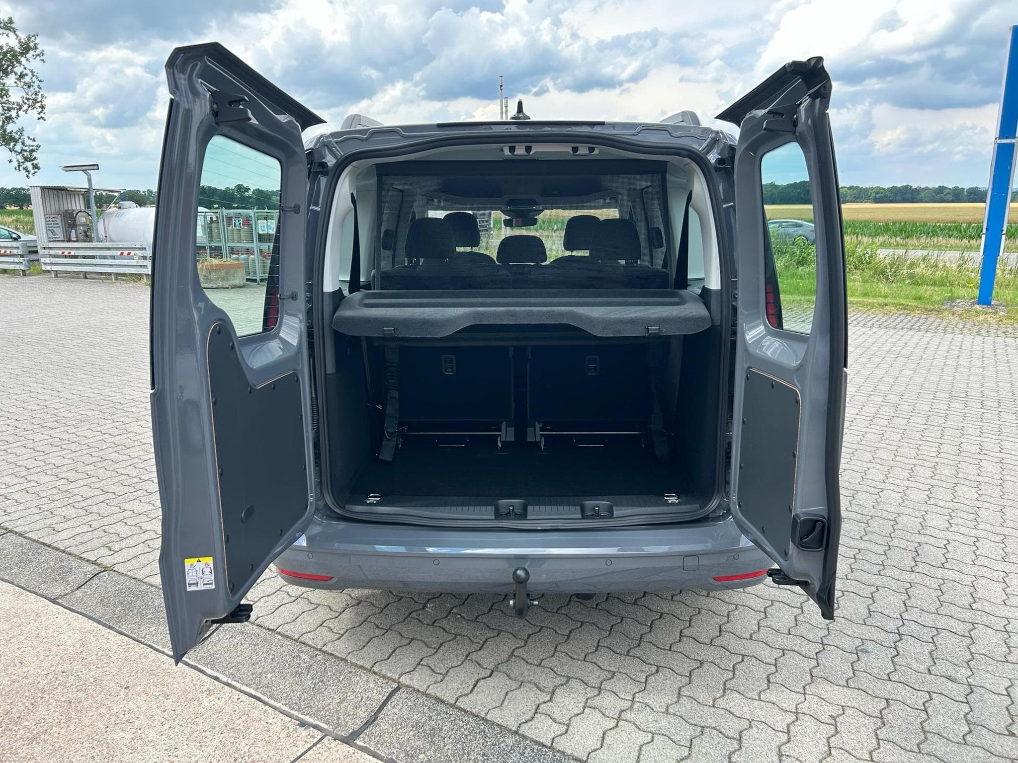 VW Caddy Life Maxi (2026) - Photo 16