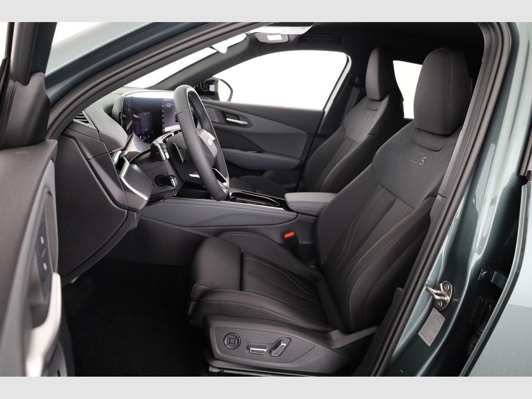 Audi Q3 TFSI quattro 150 kW (2026) - Photo 11
