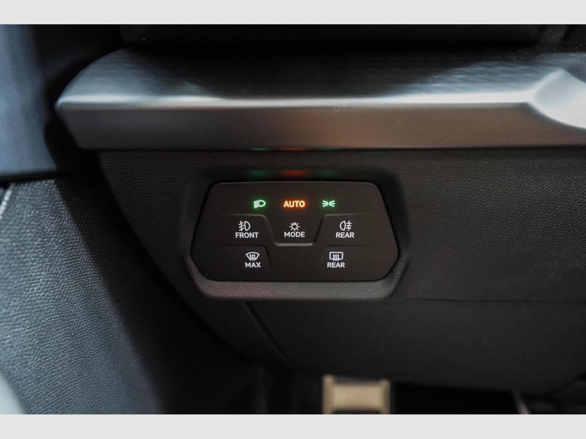 Cupra Leon ST 1,5 eTSI (2026) - Foto 11