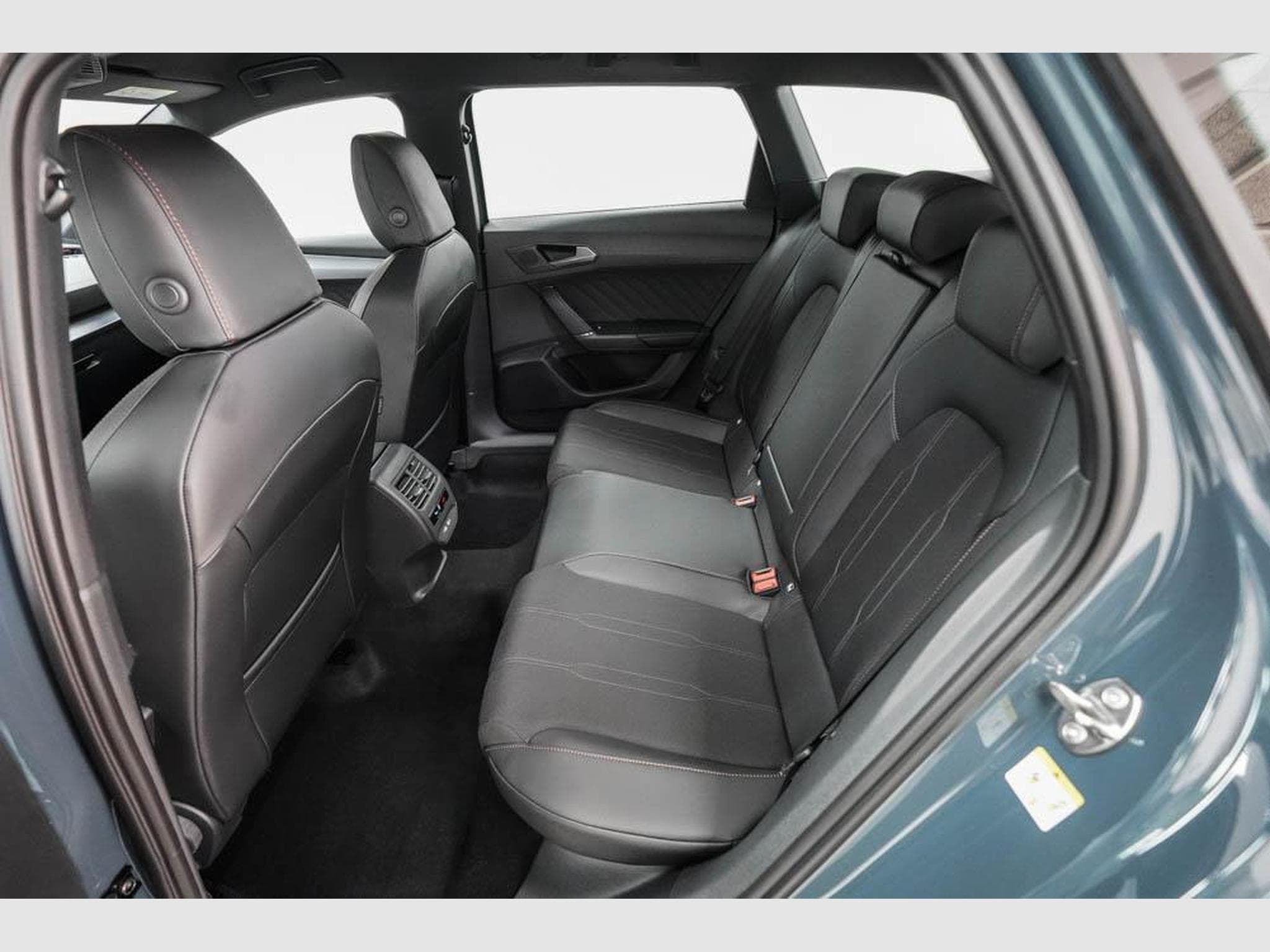 Cupra Leon ST 1,5 eTSI (2026) - Foto 16