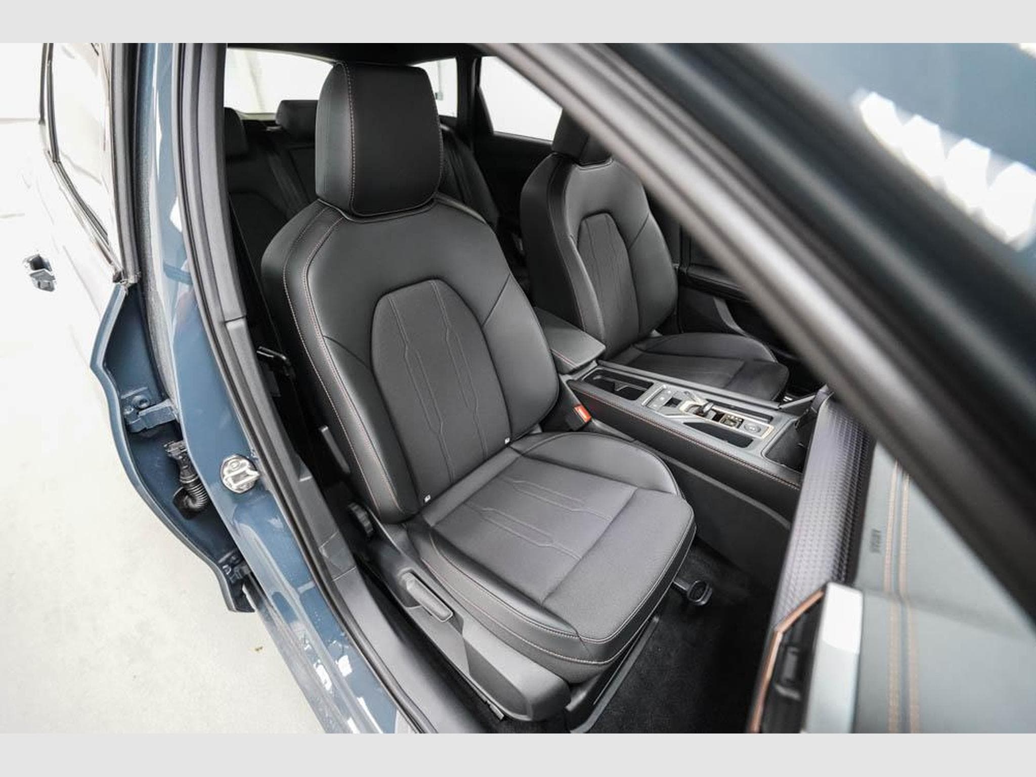 Cupra Leon ST 1,5 eTSI (2026) - Foto 22