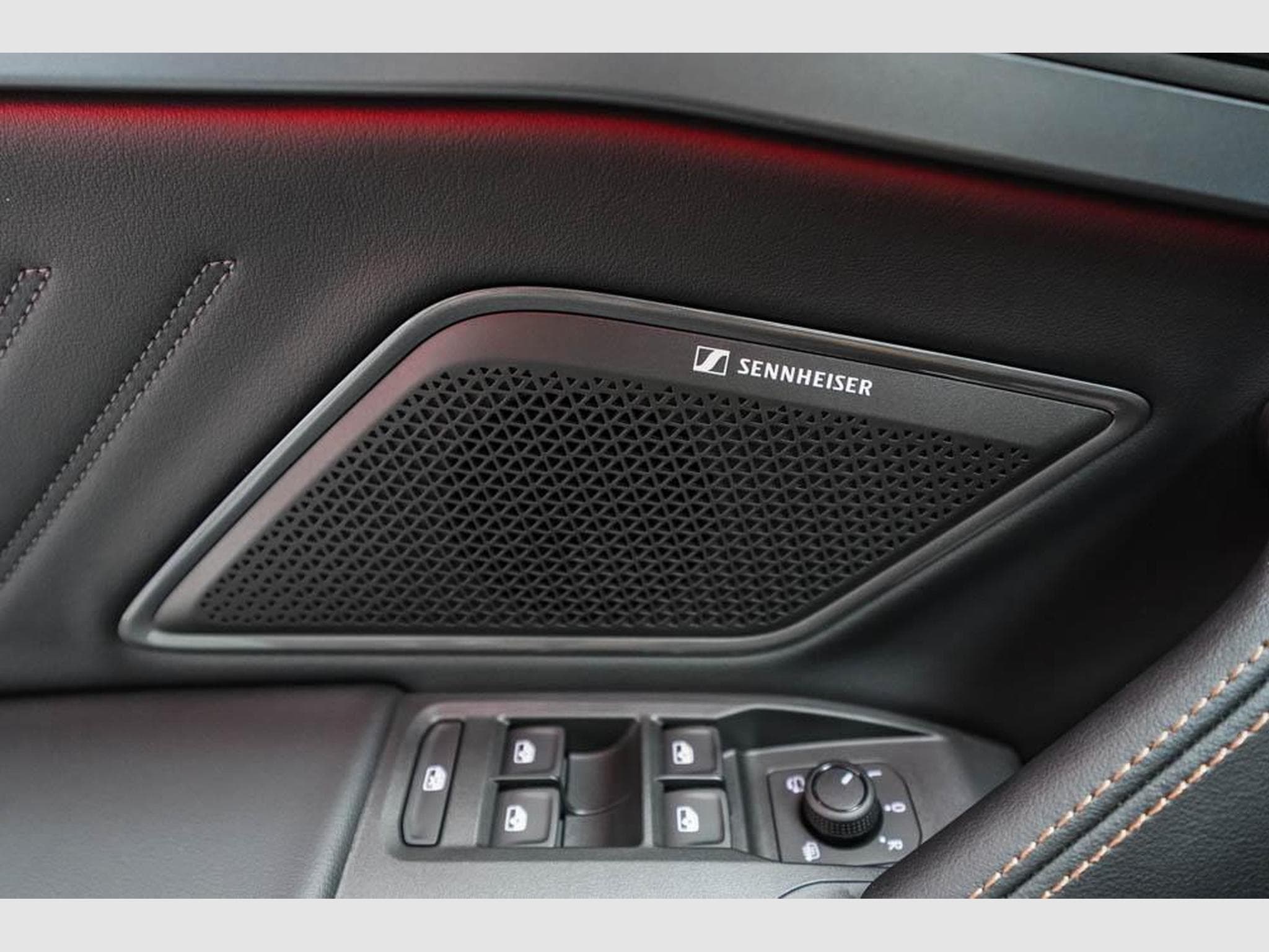 Cupra Leon ST 1,5 eTSI (2026) - Photo 23