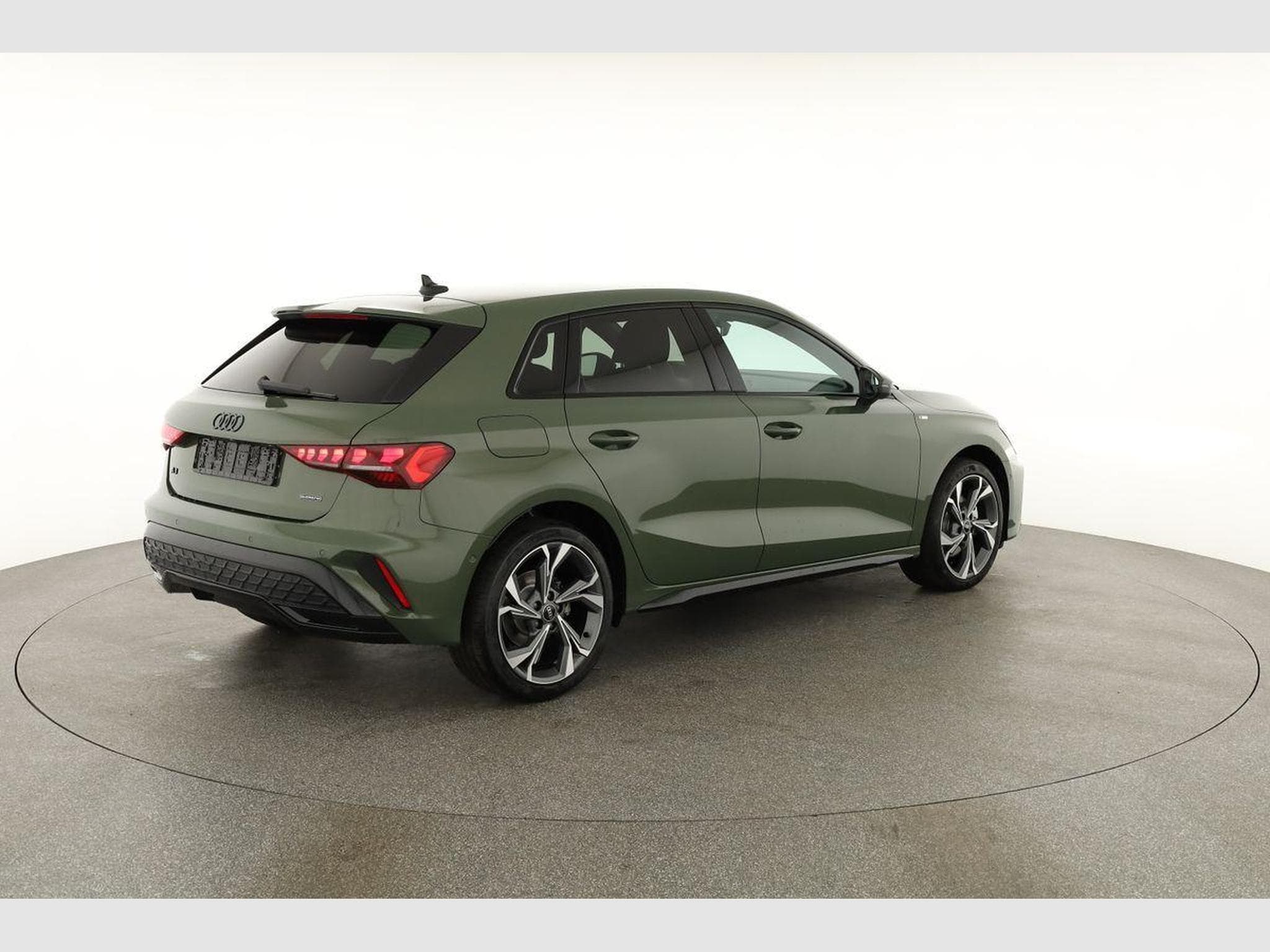 Audi A3 Sportback TFSI quattro 150 kW S line (2026) - Photo 19