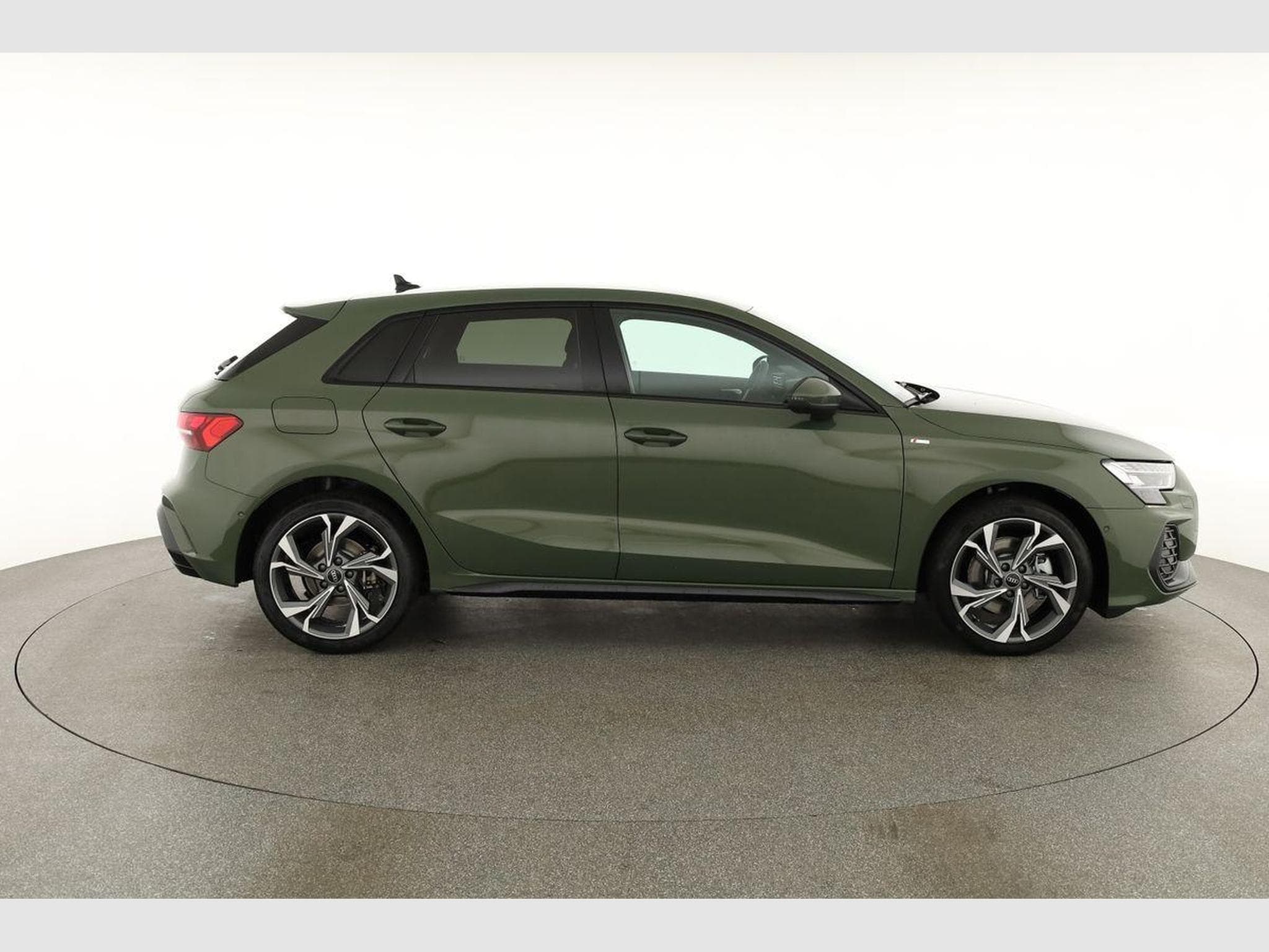 Audi A3 Sportback TFSI quattro 150 kW S line (2026) - Photo 22