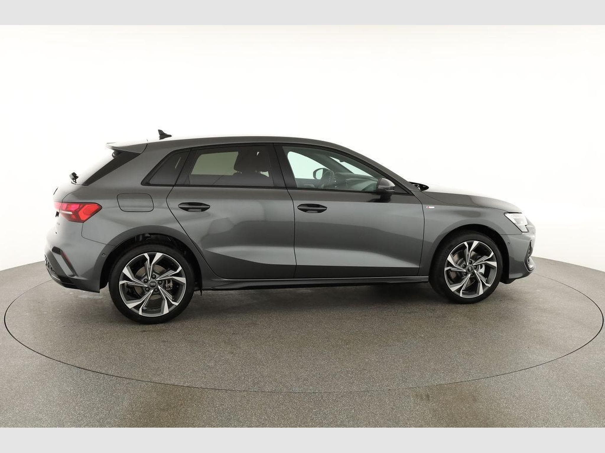 Audi A3 Sportback TFSI quattro 150 kW S line (2026) - Photo 20