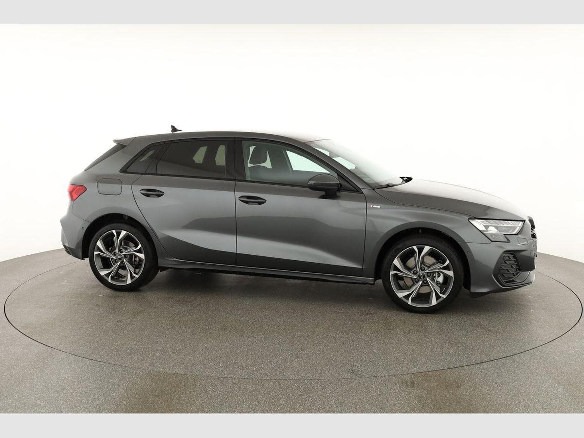 Audi A3 Sportback TFSI quattro 150 kW S line (2026) - Photo 22