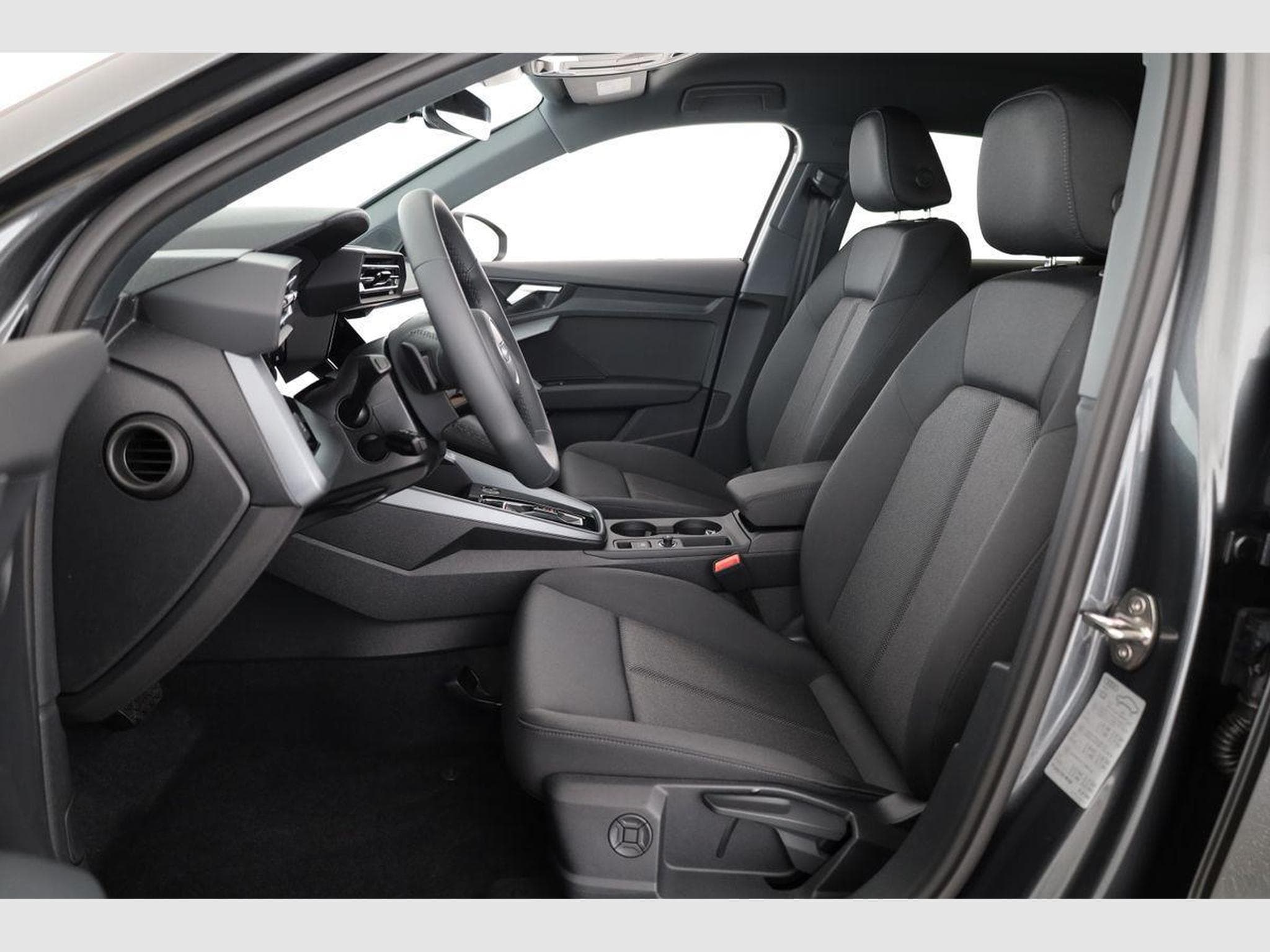 Audi A3 Sportback TFSI quattro 150 kW S line (2026) - Photo 9