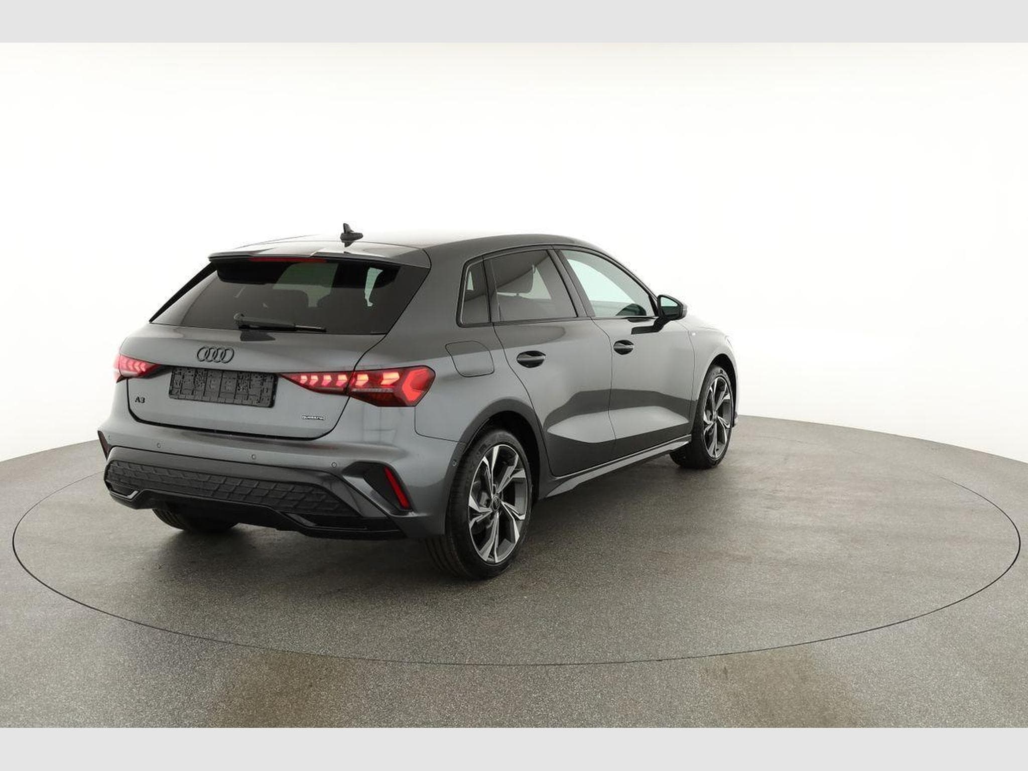 Audi A3 Sportback TFSI quattro 150 kW S line (2026) - Photo 17