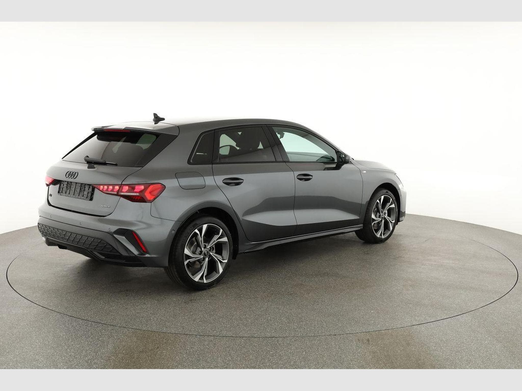 Audi A3 Sportback TFSI quattro 150 kW S line (2026) - Photo 18