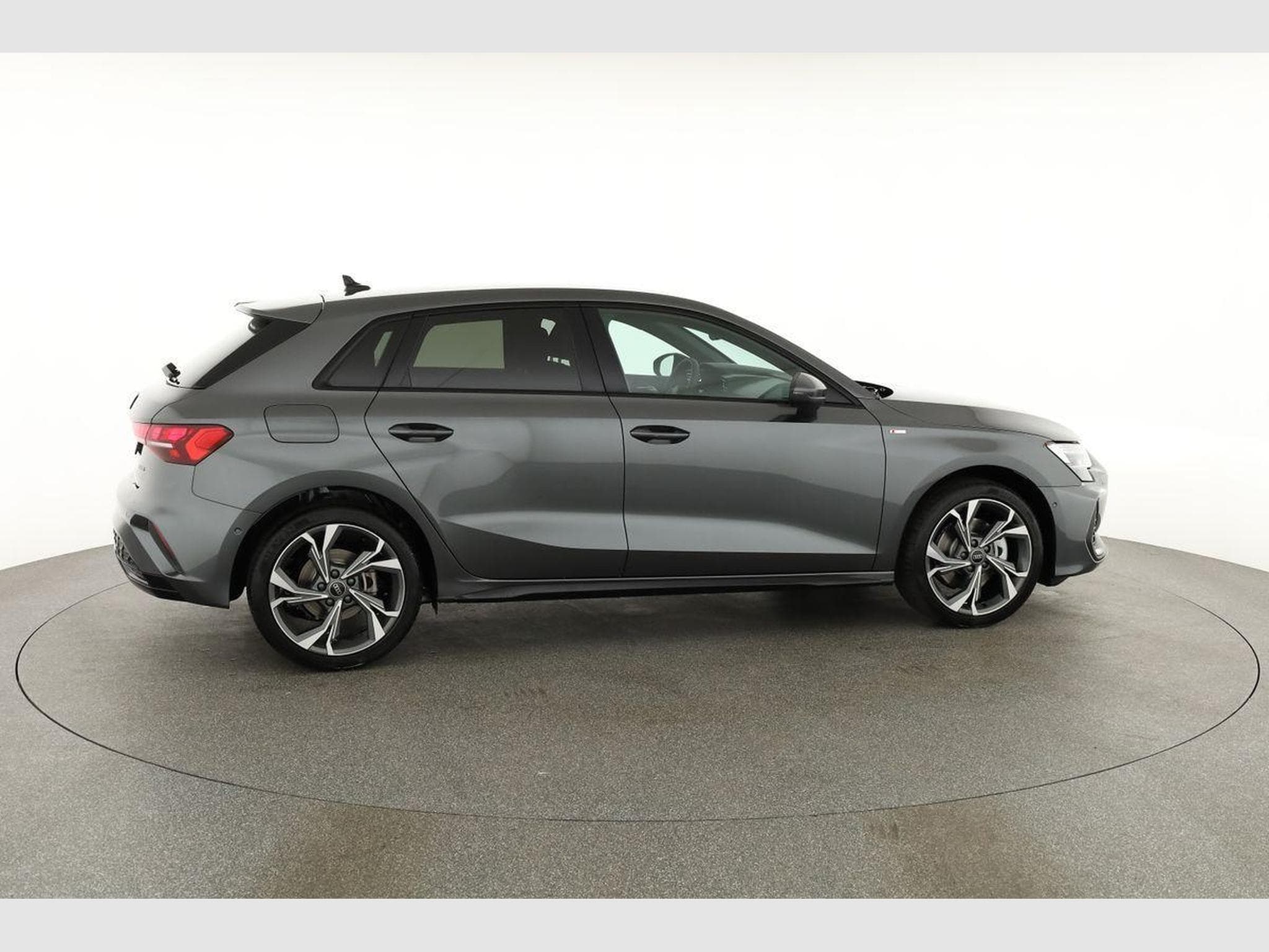 Audi A3 Sportback TFSI quattro 150 kW S line (2026) - Photo 20