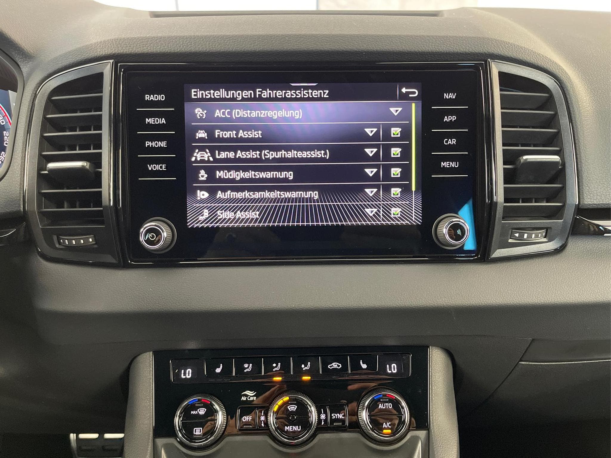 Skoda Karoq Sportline (2026) - Foto 10