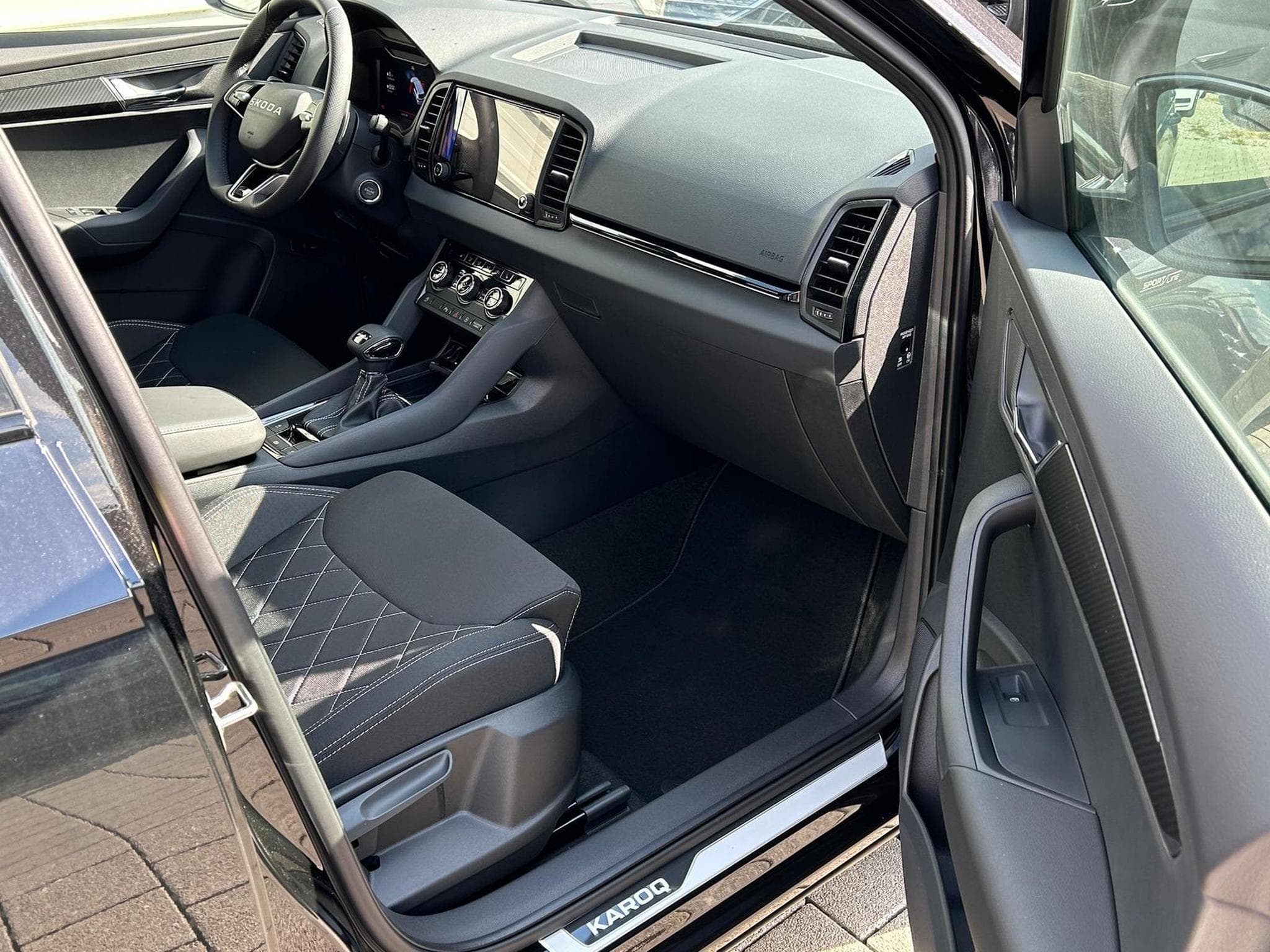 Skoda Karoq Sportline (2026) - Foto 11