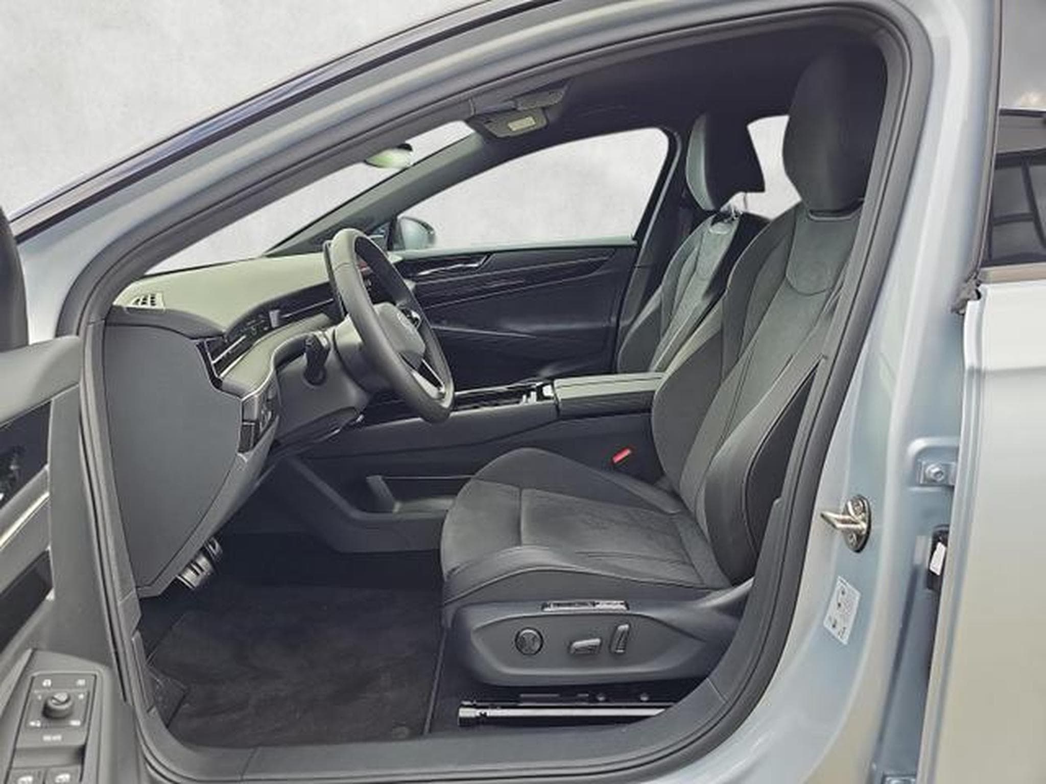 VW ID.7 Kombi Pro 210 kW (2026) - Foto 9